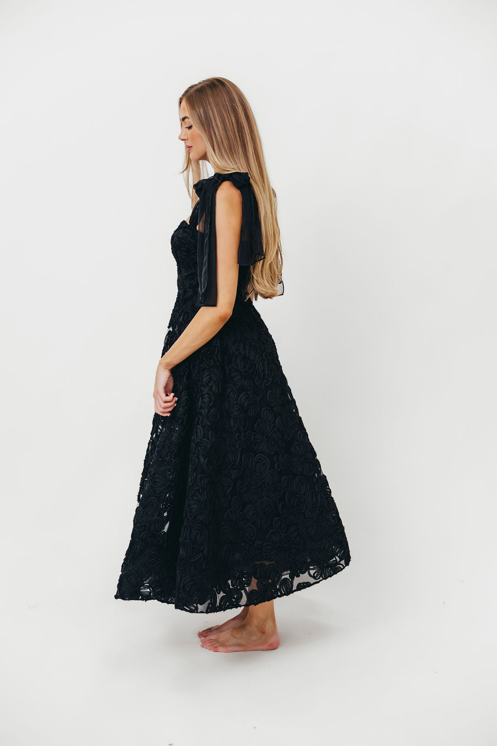 Zinnia Black 3D Textured Lace Midi Dress for Women - Elegant Party, Wedding Guest & Special Occasion Outfit