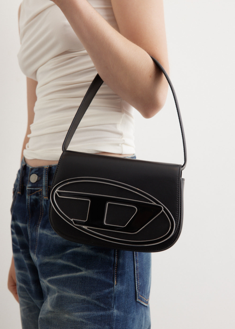 1DR Shoulder Bag - Stylish & Durable Crossbody Bag for Men & Women - Perfect for Travel, Work & Everyday Use