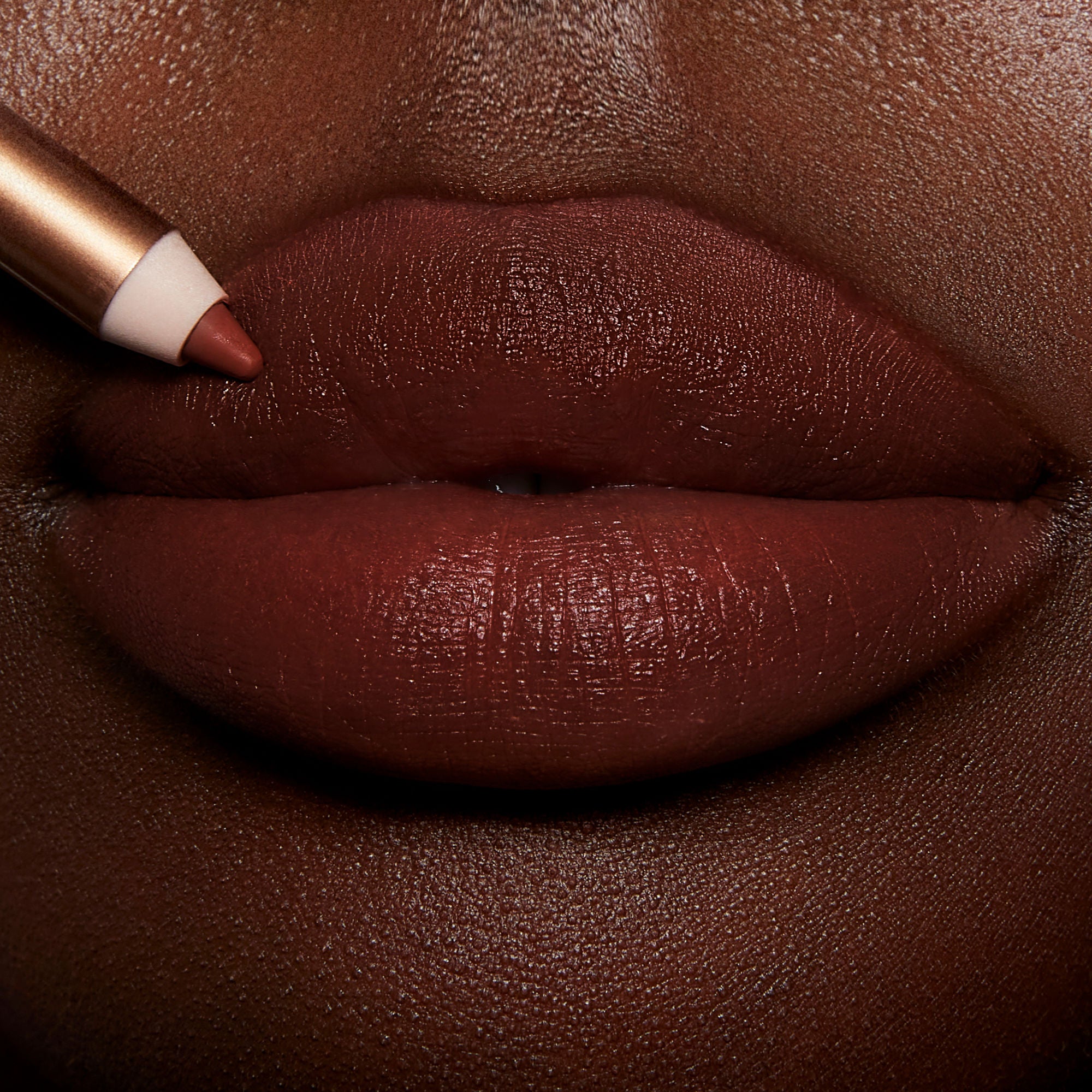 Charlotte Tilbury Lip Cheat Lip Liner - Long-Lasting, Waterproof Lip Pencil for Precise Definition & Fuller Lips | Perfect for Everyday Wear, Date Night & Special Occasions