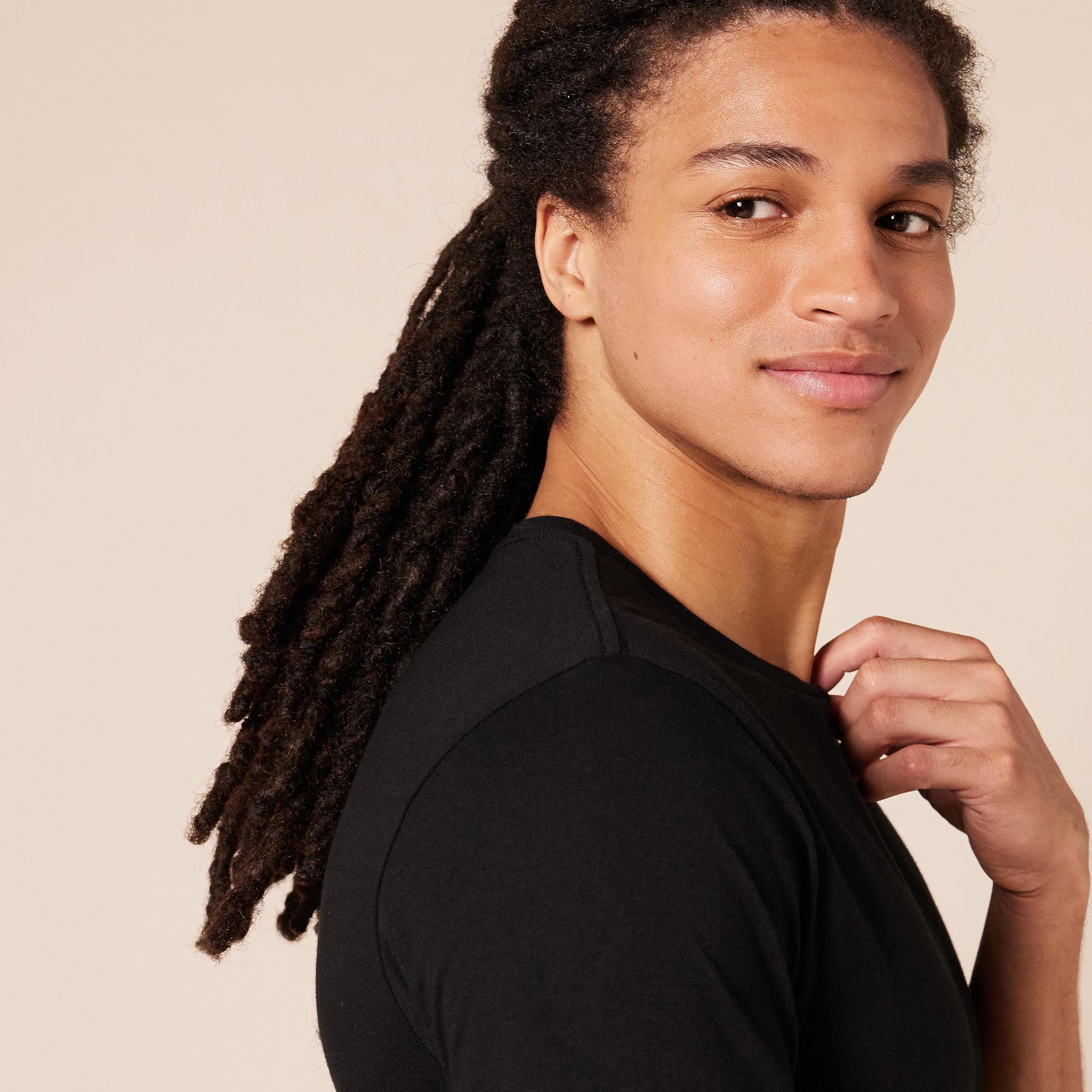 Amazon Essentials Men's Crew Neck T-Shirts 6-Pack - Soft Cotton Basic Tees for Casual Wear, Layering & Everyday Comfort - Perfect for Work, Gym & Weekend Outfits