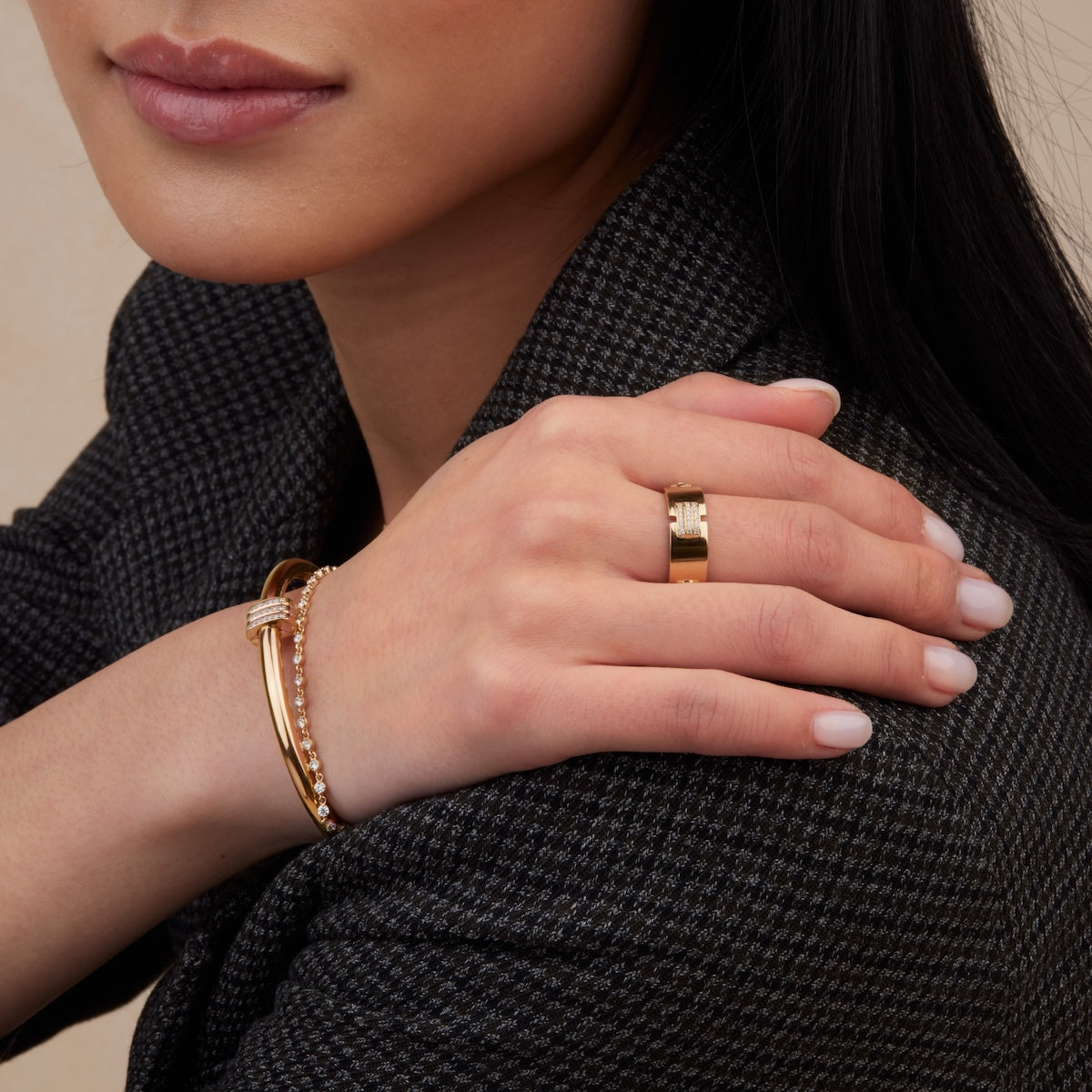 Luxe Latch Bracelet - Elegant Adjustable Gold/Silver Jewelry for Women | Perfect for Parties, Weddings & Everyday Wear