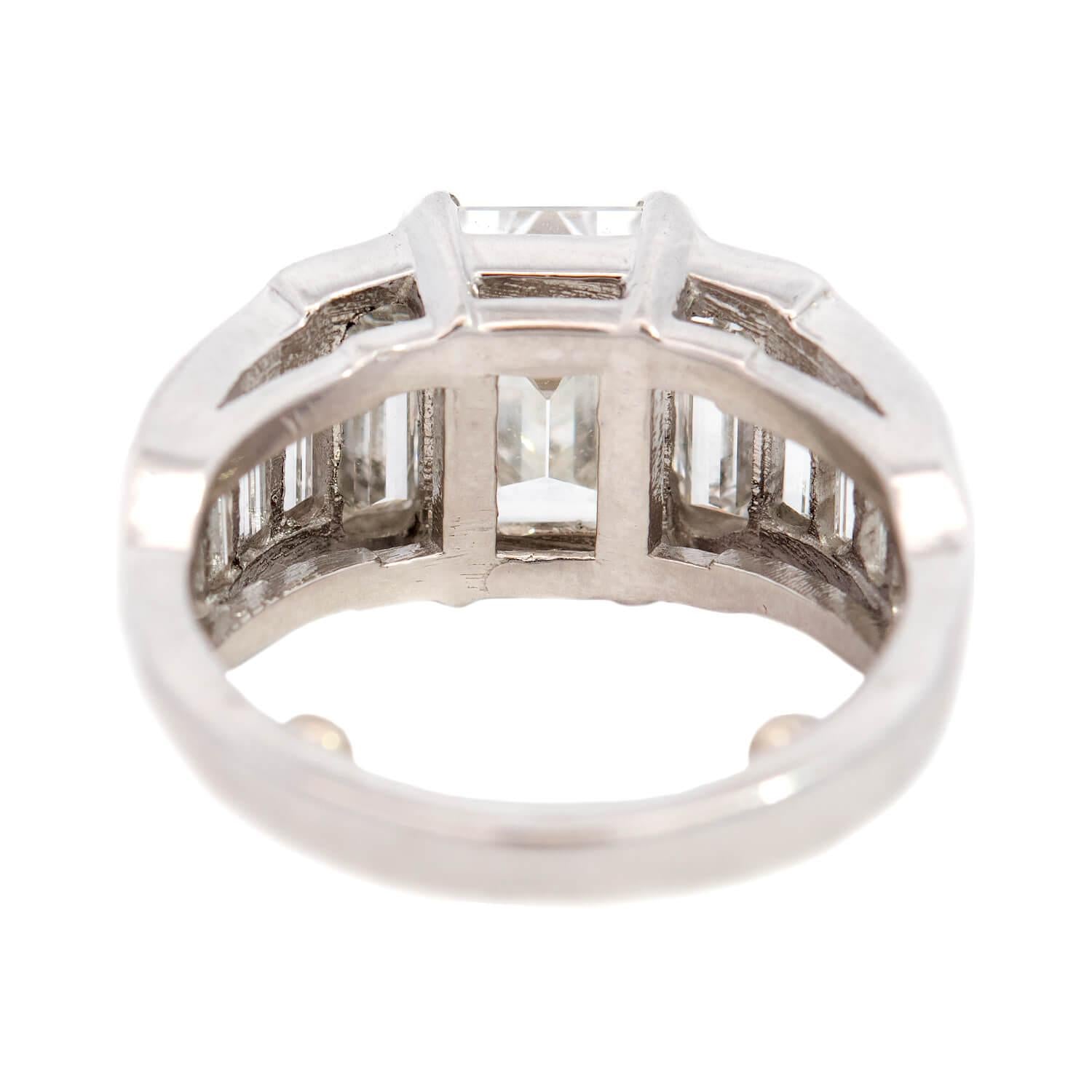 5.59ctw Platinum Emerald and Diamond Engagement Ring for Women - Vintage Style Wedding Band, Anniversary Gift, Proposal Jewelry (Perfect for Bridal, Valentine's Day & Special Occasions)