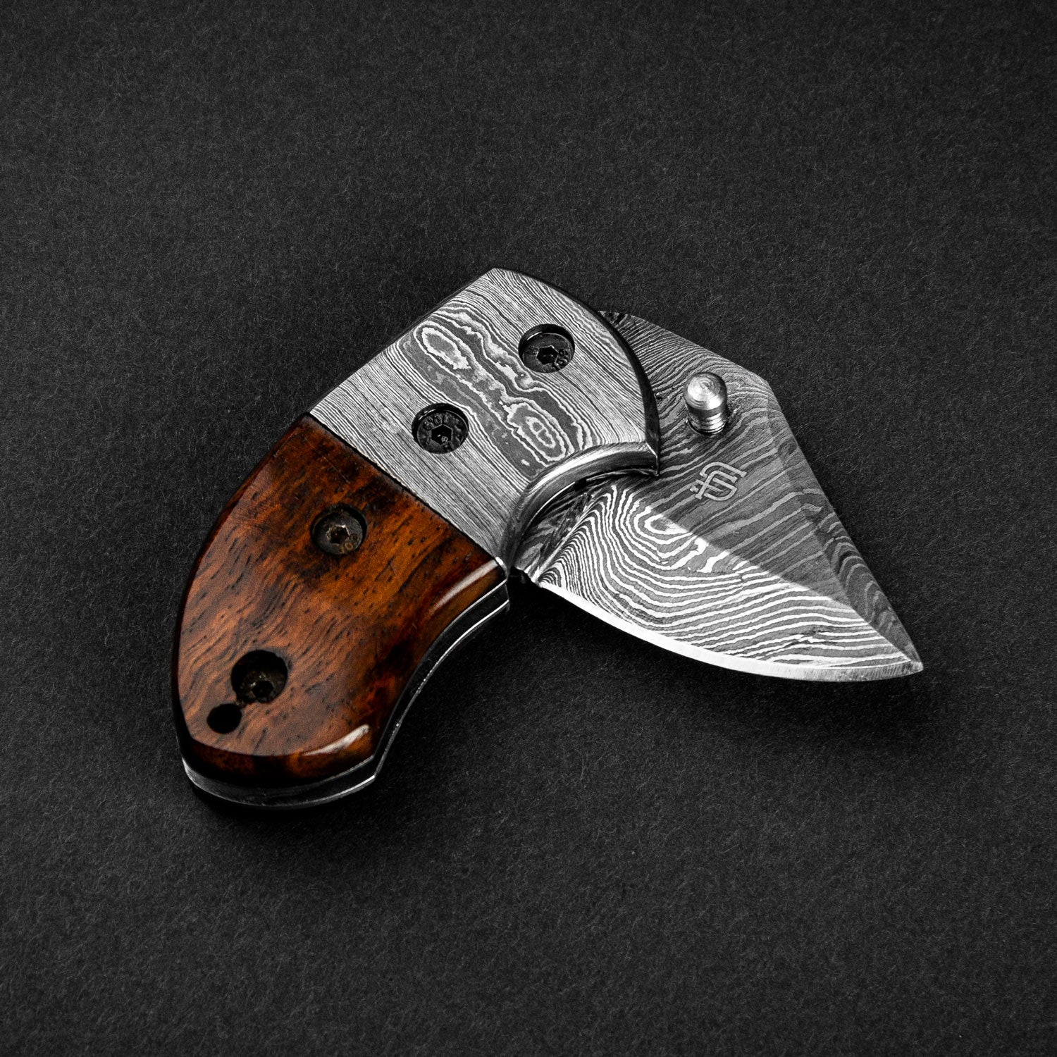 Premium Damascus Steel EDC Folding Pocket Knife - Tactical Outdoor Camping, Hiking & Survival Gear - Perfect for Everyday Carry, Hunting & Bushcraft