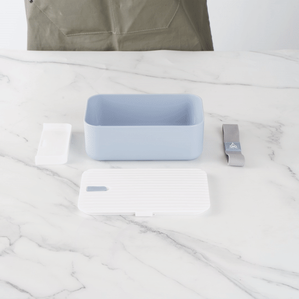 Bento Tek 34 oz Blue Buddha Box Lunch Container with White Lid - 7.5