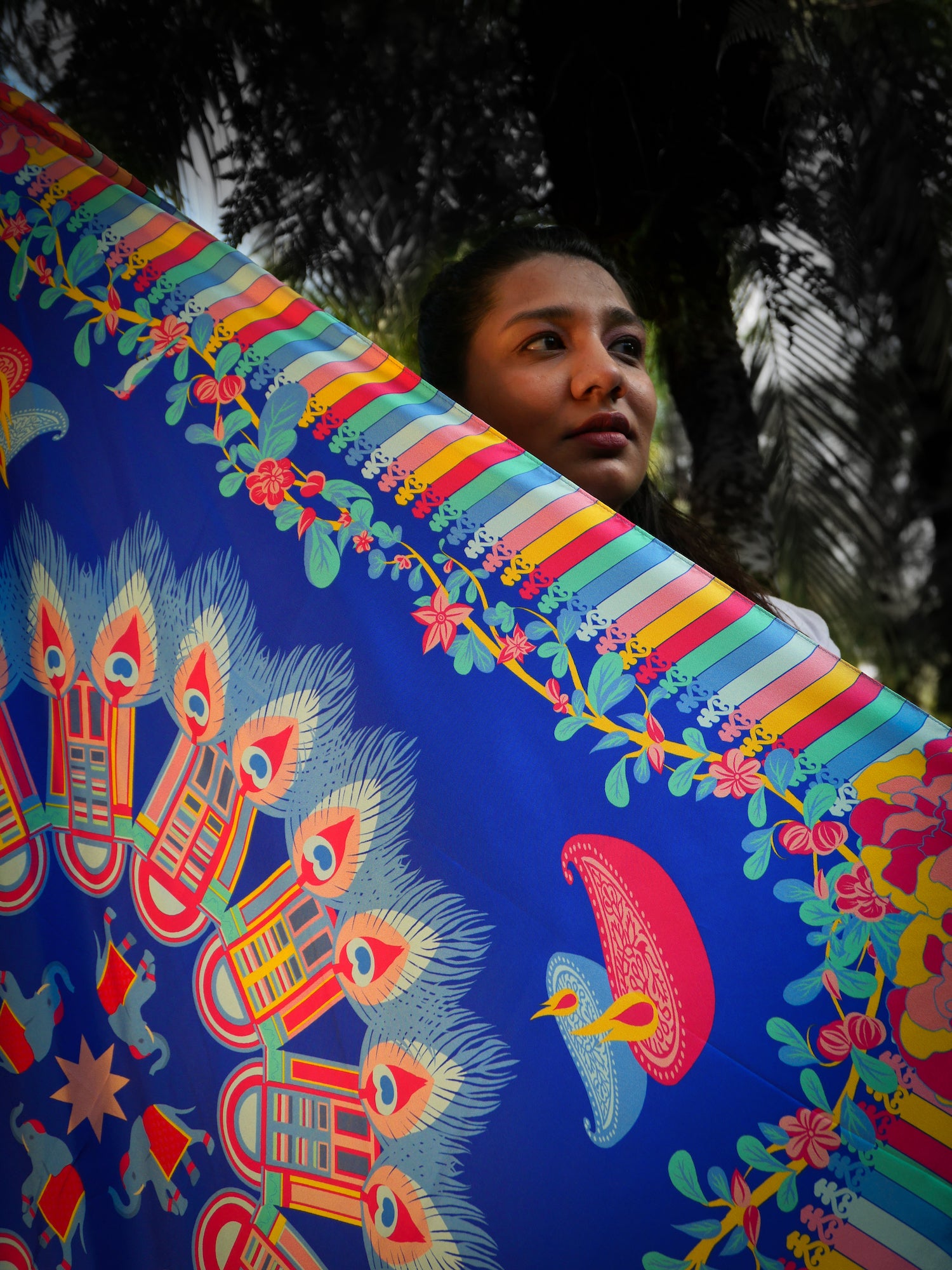 Premium Silk Scarf from Splendid Little India - Elegant Women's Fashion Accessory for Parties, Weddings & Special Occasions