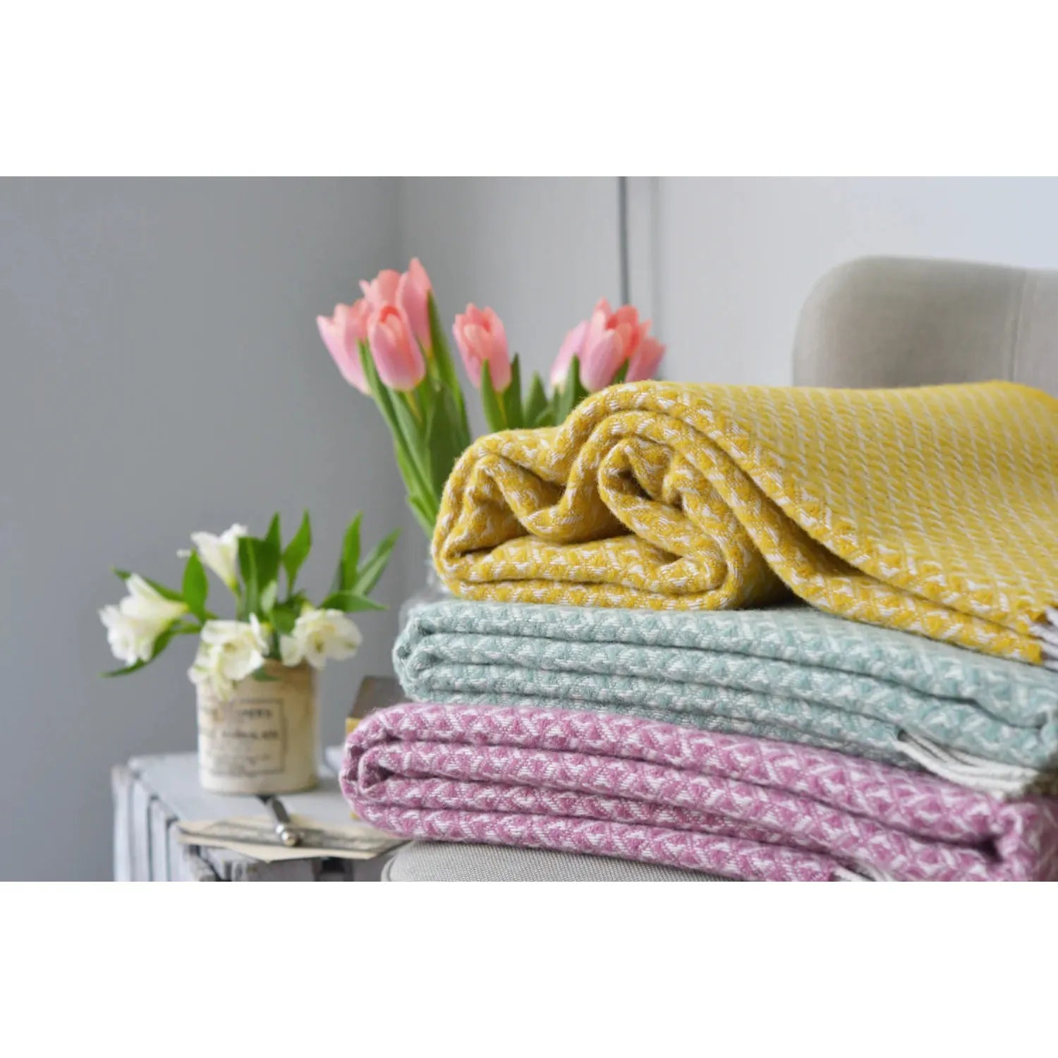 Premium 100% Pure New Wool Diamond Throw Blanket - Soft Yellow Blanket (72