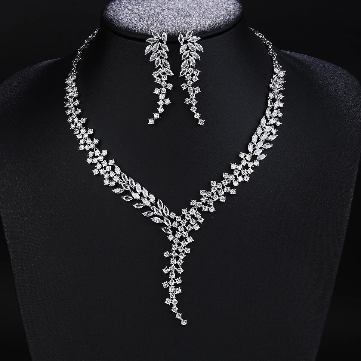 Luxury Bridal Jewelry Set - Elegant Cubic Zirconia Wedding Necklace & Earrings Set for Women - Perfect for Weddings, Parties, and Special Occasions