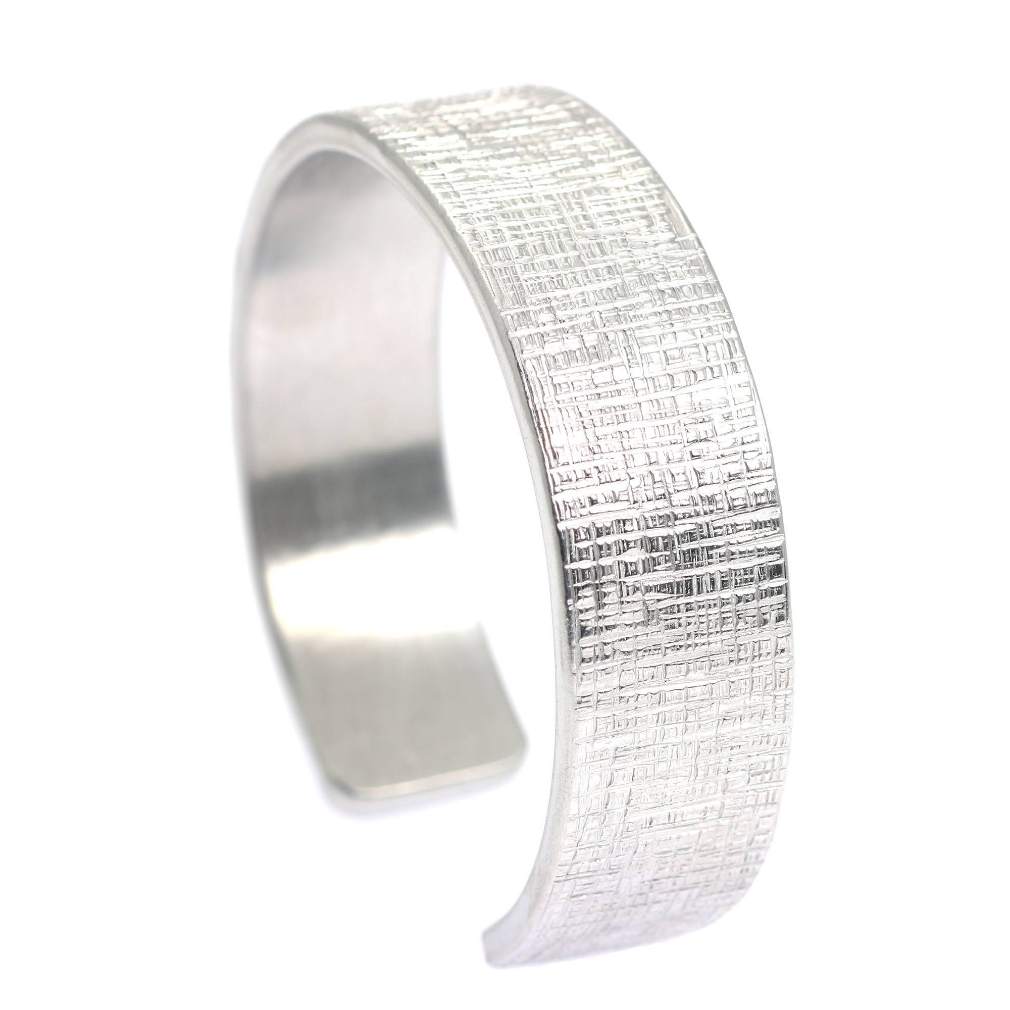 Stylish Linen & Aluminum Cuff Bracelet for Women - Boho Chic Handmade Jewelry - Perfect for Casual Wear, Parties & Gifts
