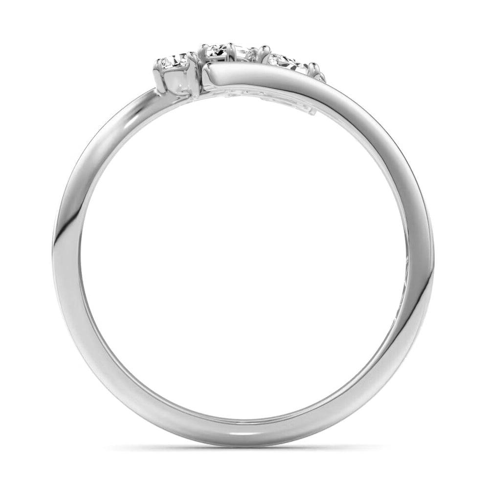 Exquisite Mixed Cut Three Stone Lab Grown Diamond Promise Ring - Perfect for Engagements, Anniversaries & Romantic Gifts