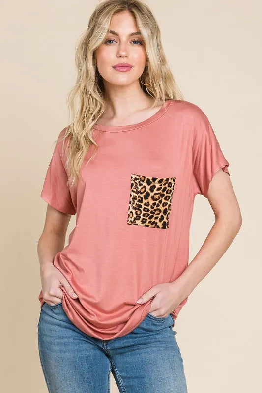 BOMBOM Leopard Print Chest Pocket T-Shirt for Men - Stylish Casual Tee for Everyday Wear, Outings & Street Fashion
