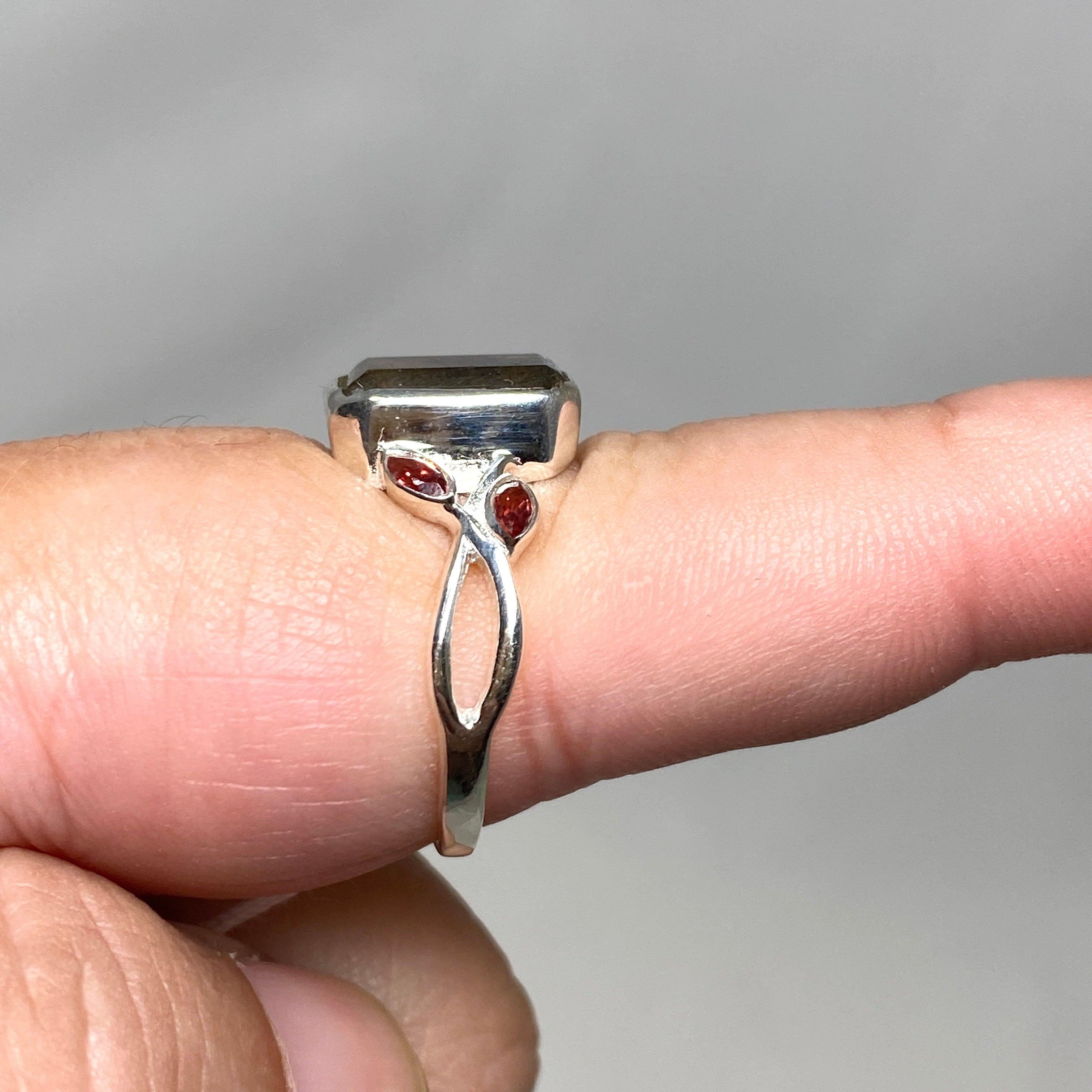 Labradorite Faceted Rectangular Multistone Ring with Botanical Details R3806 - Elegant Gemstone Jewelry for Women, Perfect for Weddings, Parties & Special Occasions