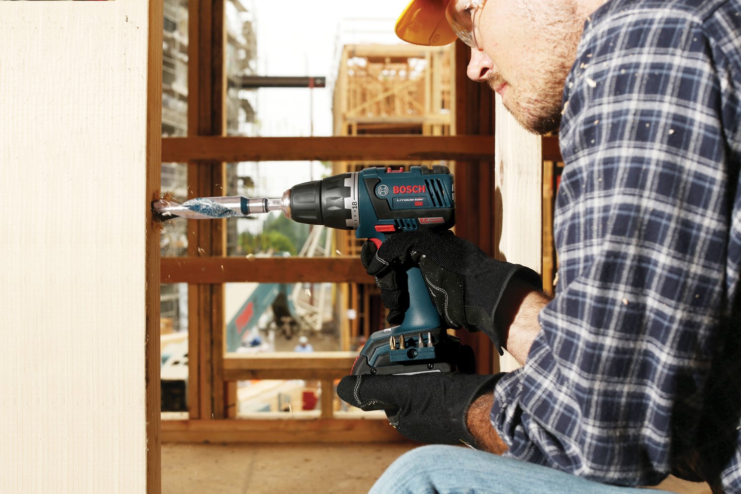 Bosch DDS182-02L 18V Brushless 1/2-Inch Compact Tough Drill Driver Kit with 2.0Ah Battery, Charger & L-Boxx-2 Case - Perfect for DIY Projects, Home Repairs, and Professional Construction Work