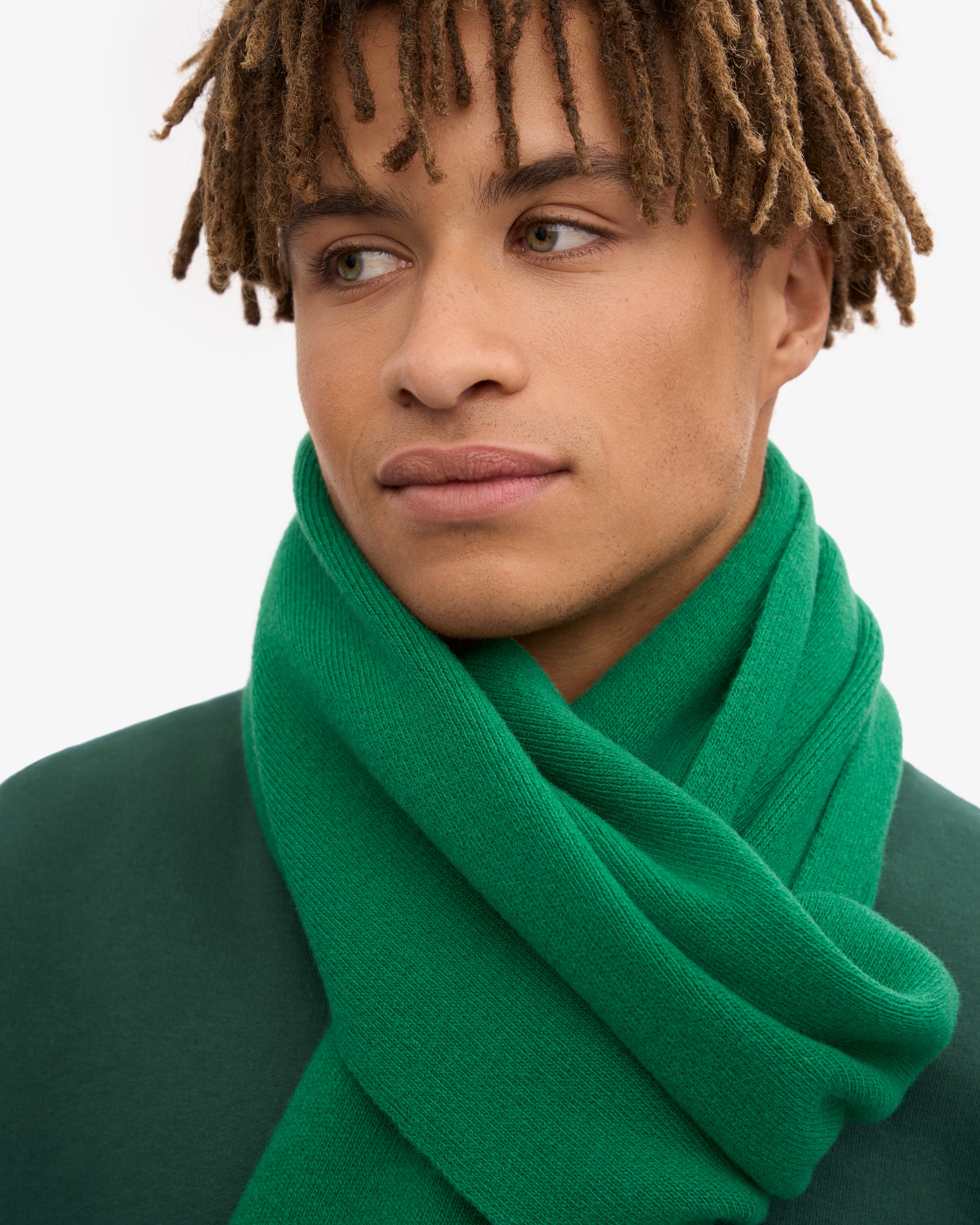 Premium Merino Wool Scarf - Soft & Warm Kelly Green Winter Accessory for Men & Women | Perfect for Cold Weather, Outdoor Activities & Fashion