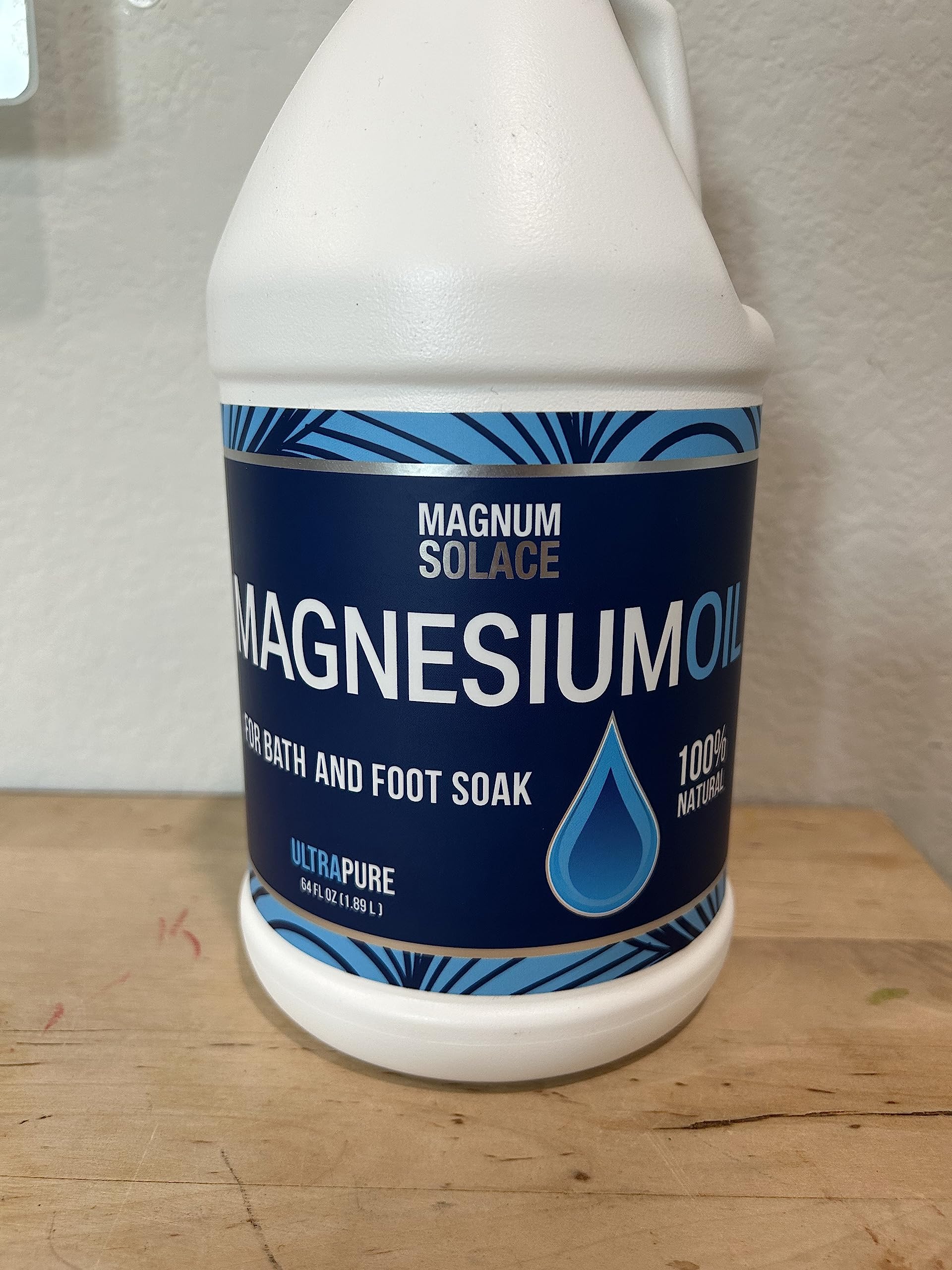 Pure Magnesium Oil & Magnesium Bath Flakes for Relaxation & Muscle Recovery - Natural Pain Relief & Sleep Aid for Athletes & Stress Relief