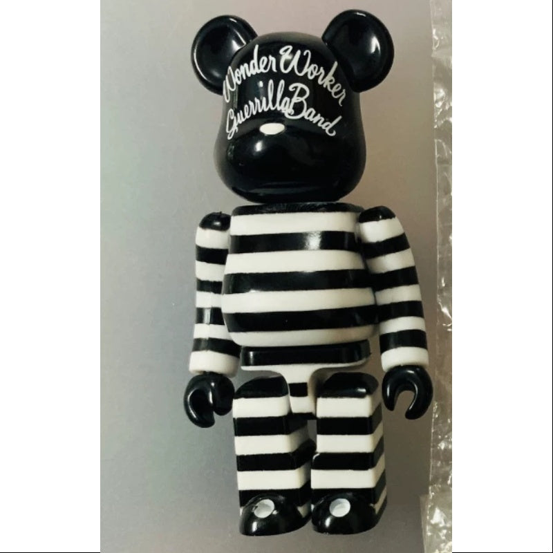Bearbrick Series 22 ARTIST SASQATCH fabrix 100% Collectible Figure - Limited Edition Vinyl Art Toy for Display & Collection - Perfect for Home Decor, Office Display, and Pop Culture Enthusiasts
