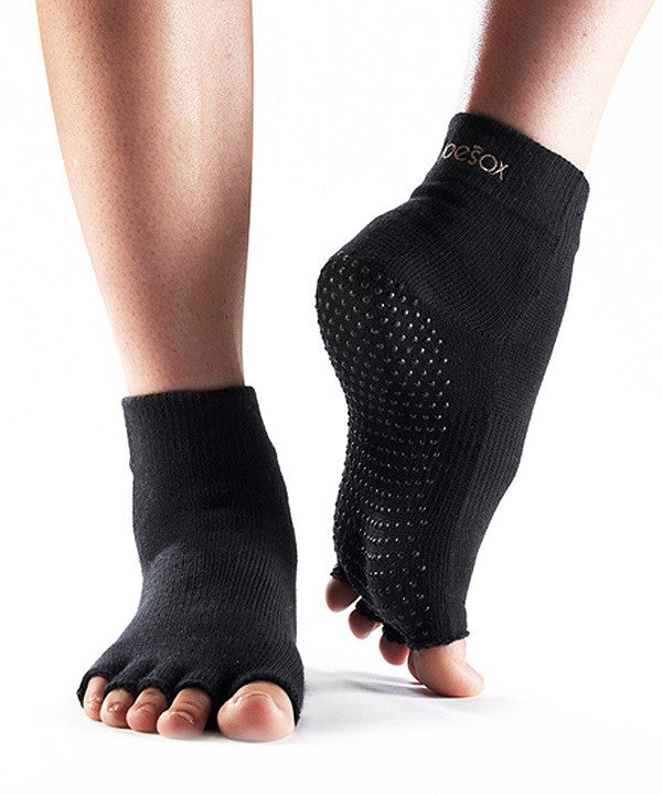 ToeSox Ankle Grip Socks - Non-Slip Yoga Socks for Women & Men - Ideal for Pilates, Barre, Dance, and Workouts - Enhanced Traction & Comfort