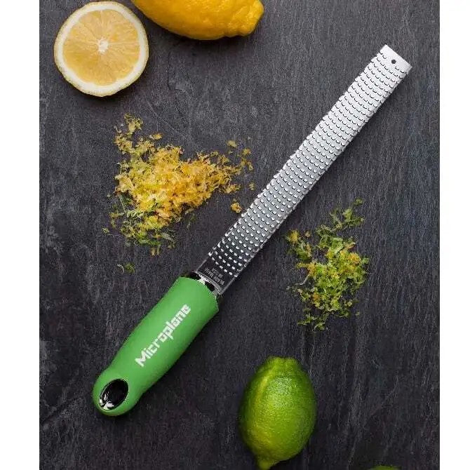 Microplane Premium Series Zester Grater - Ultra Sharp Stainless Steel Kitchen Tool for Zesting Citrus, Grating Cheese & Chocolate - Perfect for Baking, Cooking & Garnishing Dishes