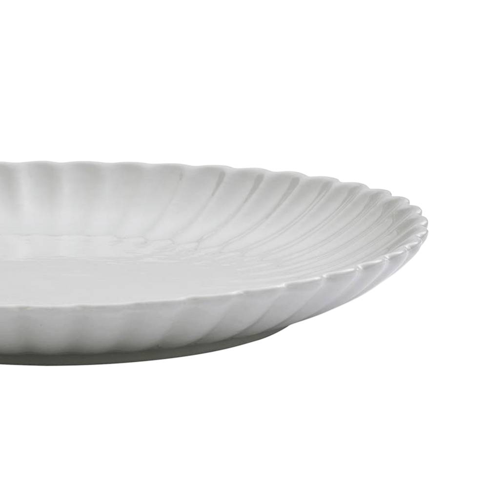 Petite Petal 13-Piece Dinnerware Set - Elegant Floral Porcelain Plates, Bowls & Cups for Tea Parties, Bridal Showers & Home Decor