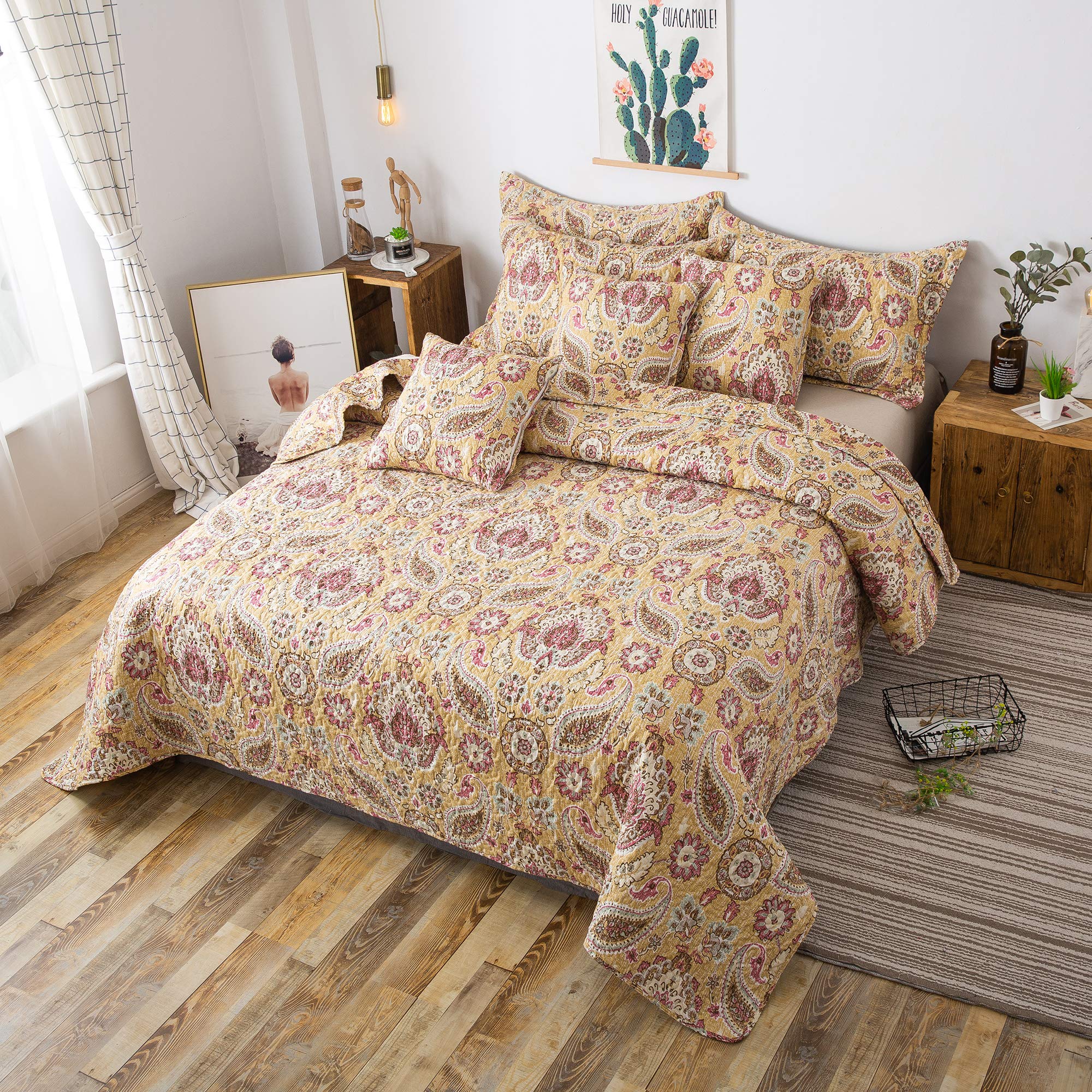Tache King Size Bed Quilt Set - Lightweight Yellow Pink Gold Boho Floral Paisley Damask Summer Coverlet - 3 Piece Medallion Design Quilt for Bedroom Decor | Perfect for Guest Rooms, Master Bedrooms & Bohemian Style Homes