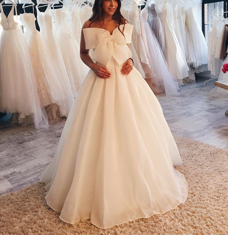 Elegant A-Line Sweetheart Organza Wedding Dress with Bow - Perfect for Bridal, Formal Events & Special Occasions