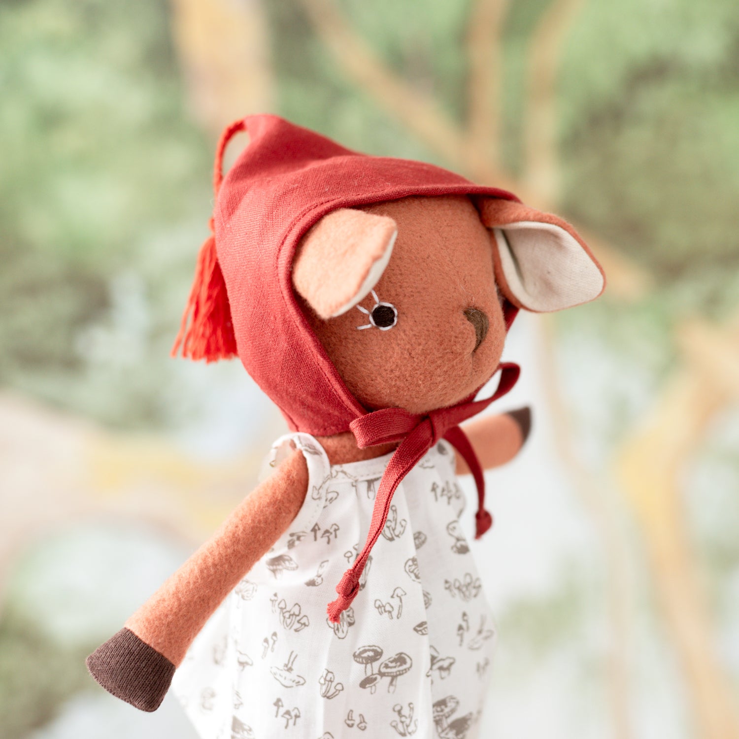 Red Linen Doll Bonnet - Soft & Breathable Baby Doll Hat for American Girl Dolls - Perfect for Dress Up, Tea Parties & Photo Shoots