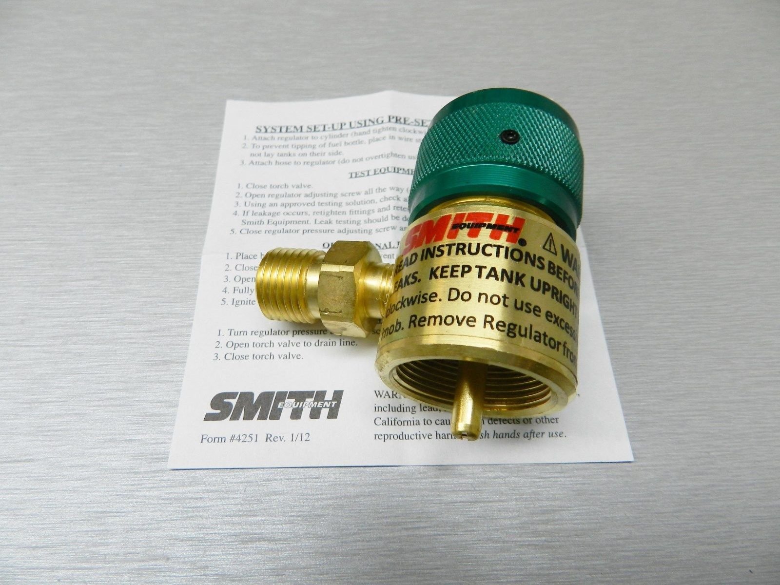Smith Little Torch Preset Oxygen Regulator 249-499B for Disposable Tanks (E10) - Perfect for Jewelry Making, Soldering & Metalworking