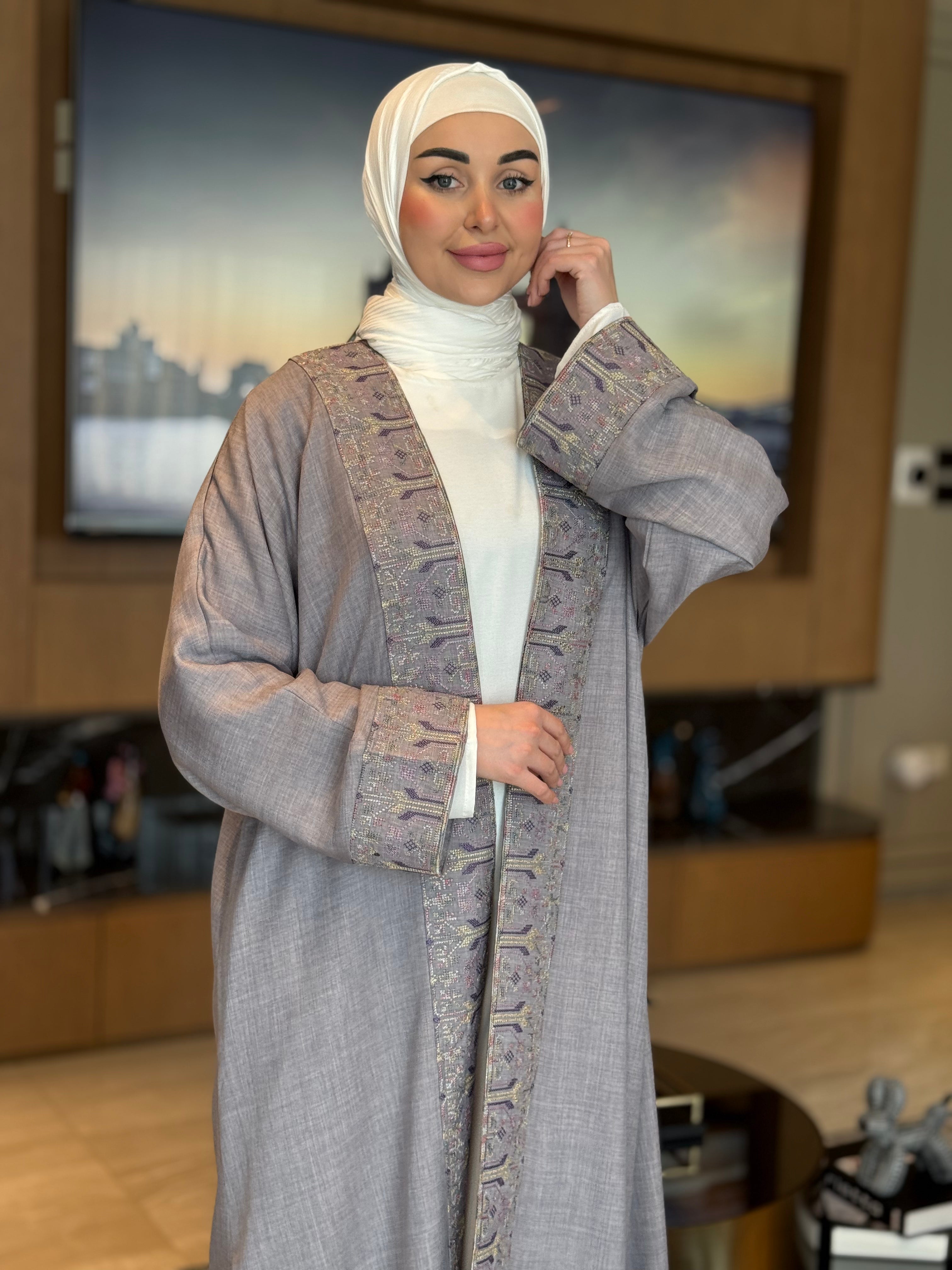 Elegant Classic Open Abaya for Women - Modest Muslim Prayer Dress - Perfect for Mosque, Prayer, and Special Occasions