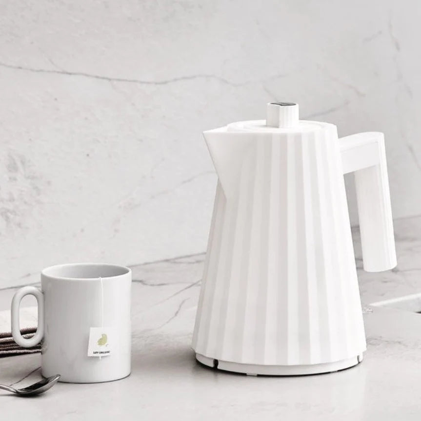 Alessi Plisse 1 Liter Electric Kettle - Stainless Steel Water Boiler with Automatic Shut-Off, Fast Heating for Tea & Coffee - Perfect for Home, Office, and Kitchen Use (White)