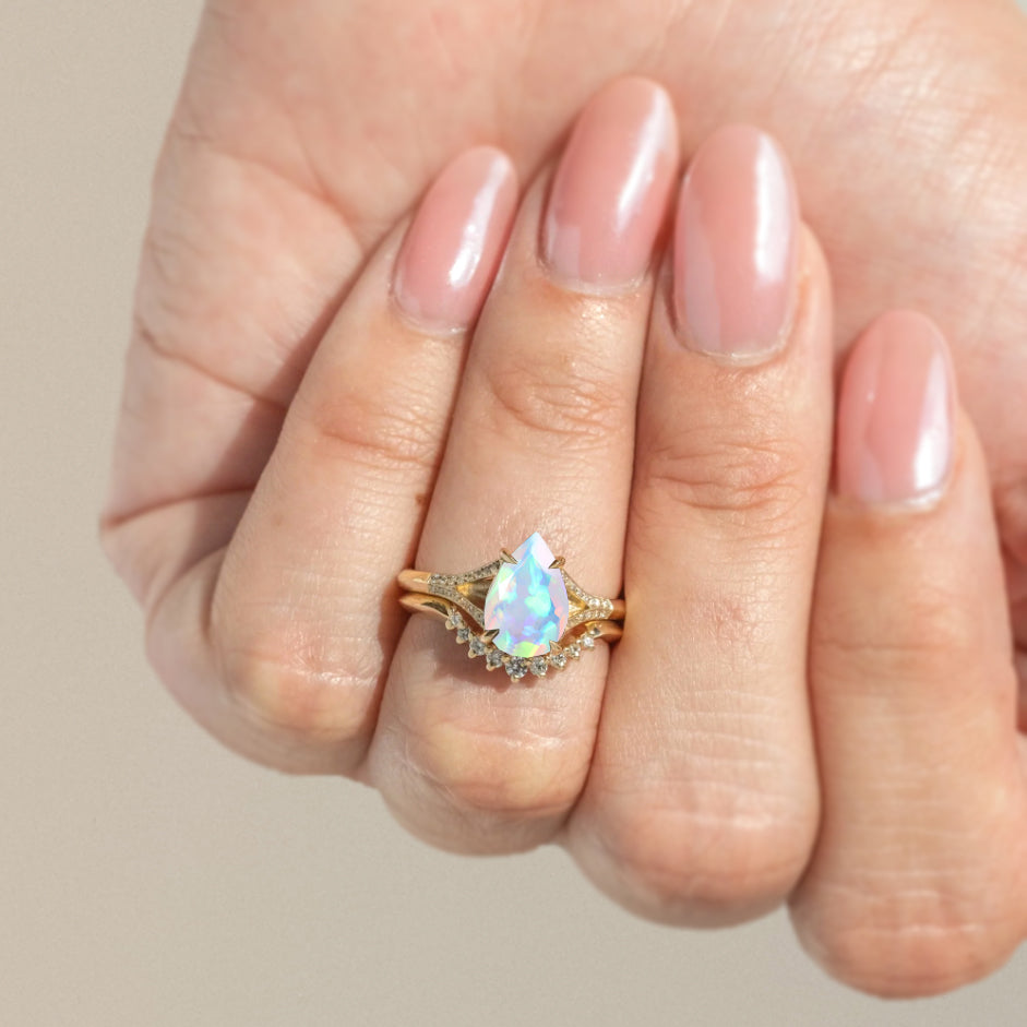 Natural Black Fire Opal Wedding & Engagement Ring for Women – Elegant Gemstone Jewelry for Brides, Anniversaries & Special Occasions