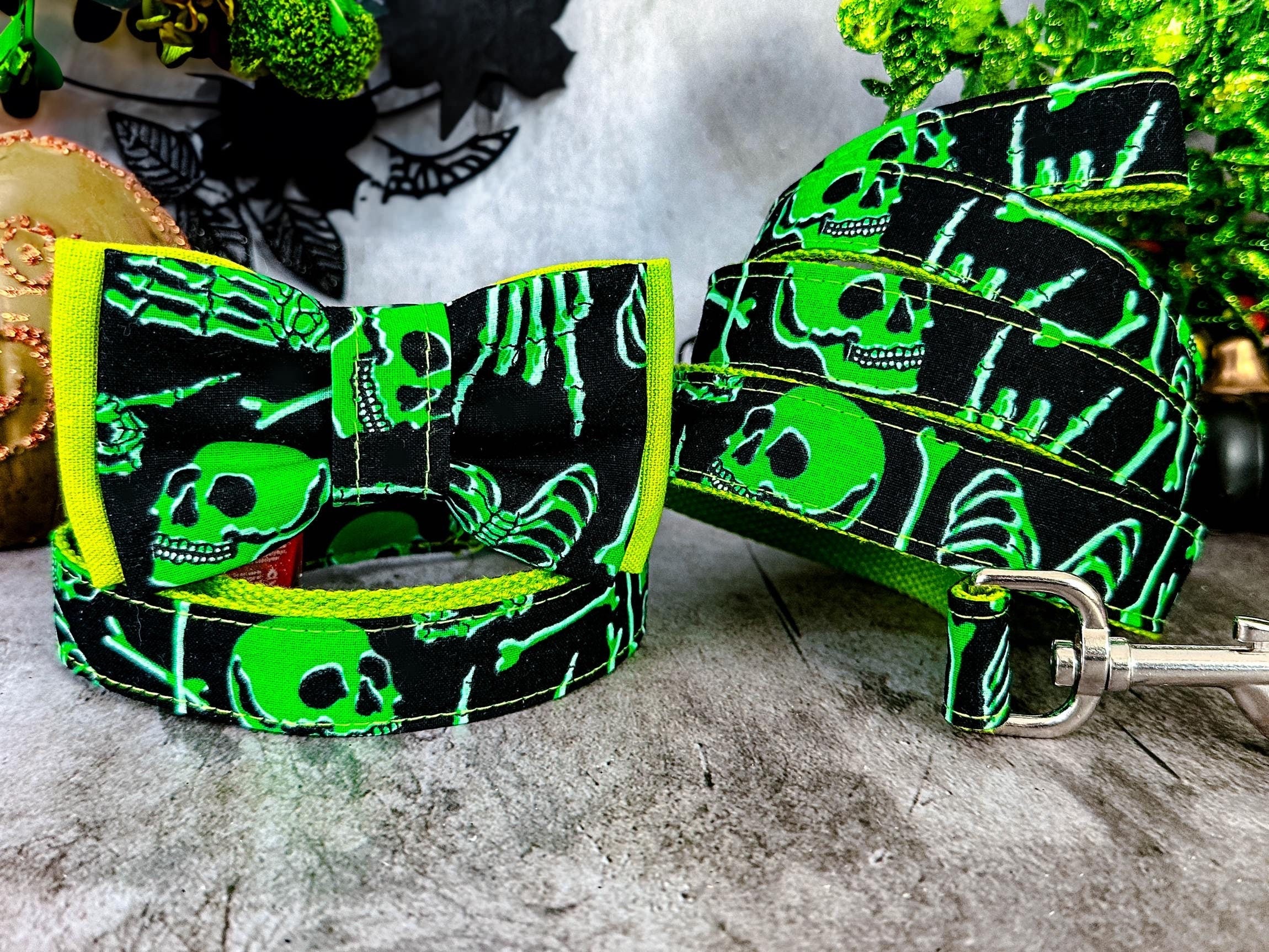 Glow in the Dark Skull Halloween Dog Harness Set - Reflective Pet Costume for Nighttime Walks & Spooky Parties