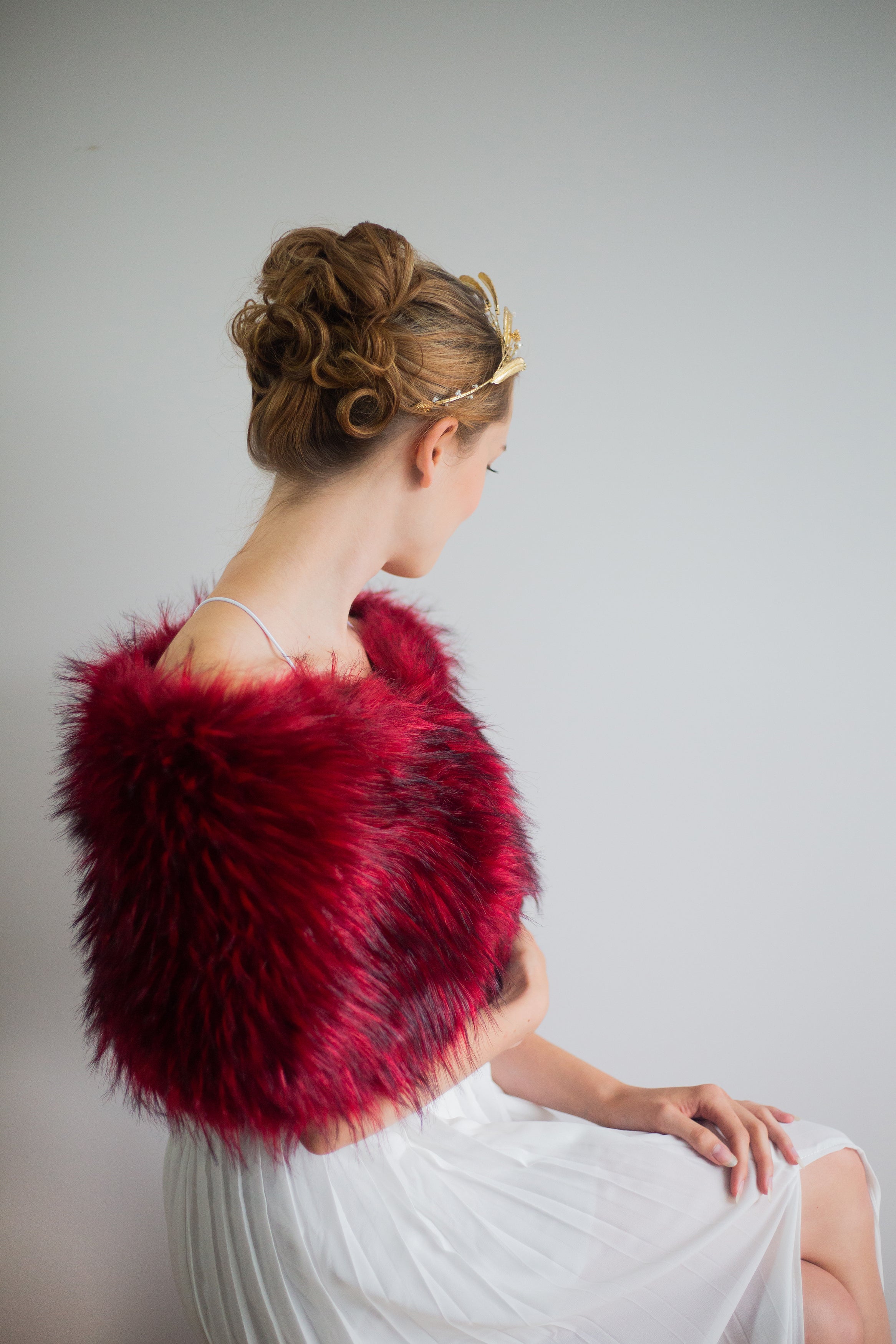 Luxury Red Fur Wrap Shawl - Soft Faux Fur Stole for Women (Serena Red02) - Perfect for Winter Fashion, Evening Parties & Cozy Nights