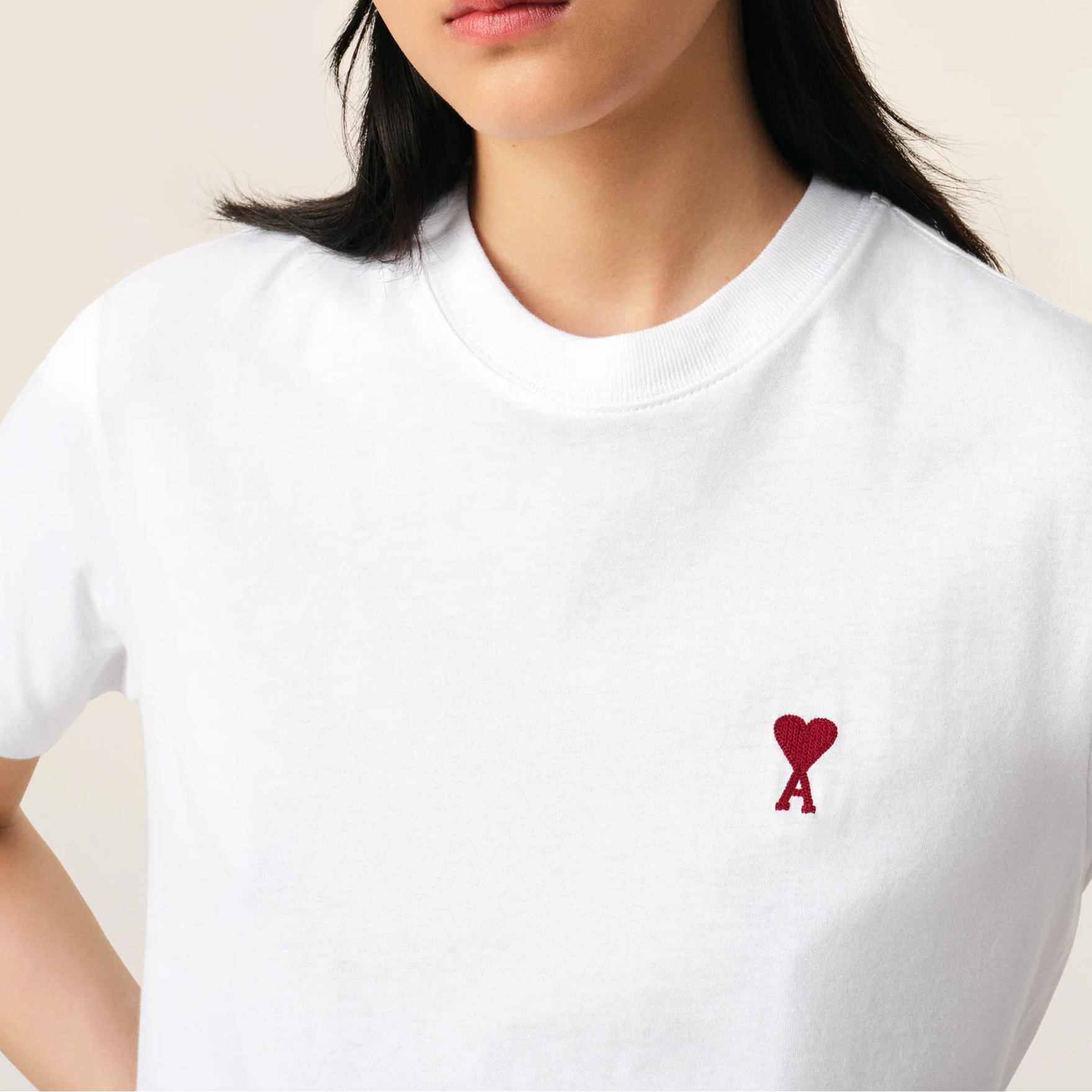 AMI Paris White Cotton AMI de Coeur T-Shirt - Casual Streetwear Essential for Everyday Outfits & Summer Fashion