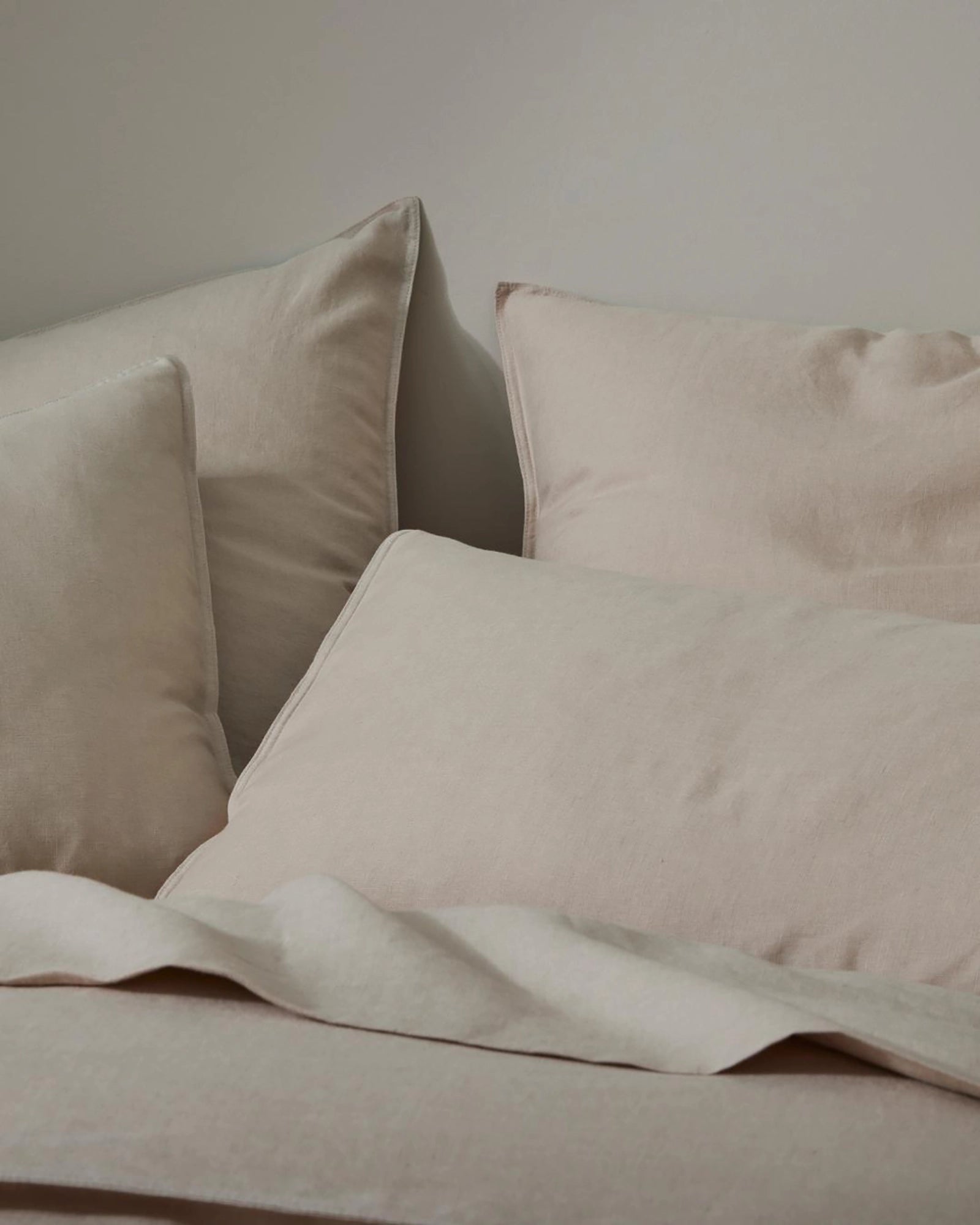 Premium Ravello Pillowcase Set - Soft Shell Design for Ultimate Comfort | Perfect for Home, Bedroom & Travel | Hypoallergenic & Breathable