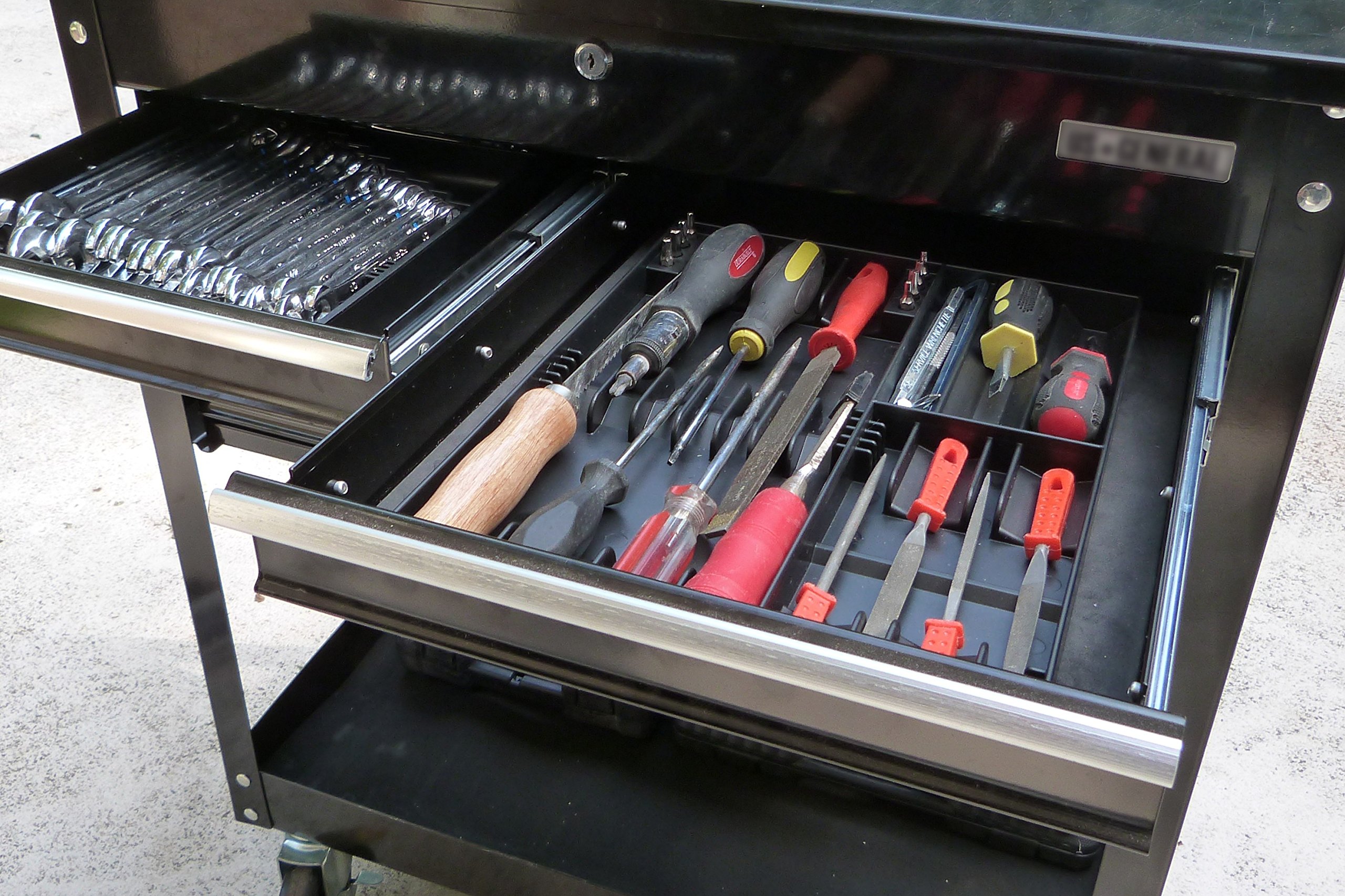 Black Screwdriver Organizer - Heavy Duty Tool Holder for Workshop & Garage Storage - Perfect for DIY, Home Repair, and Professional Use