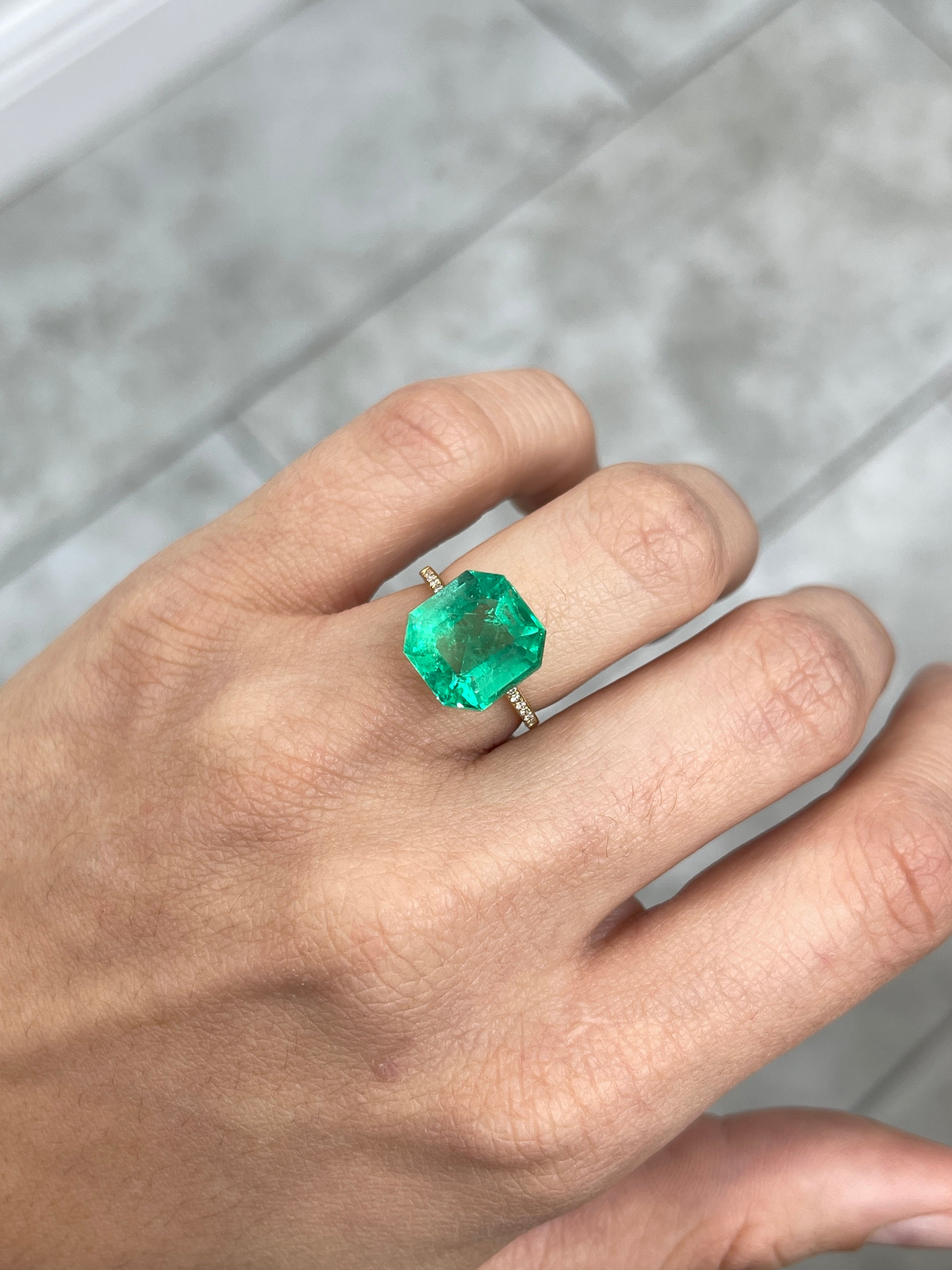 6.76 Carat 12x11.5mm Glowing Green Natural Loose Colombian Emerald Gemstone - Asscher Cut for Jewelry Making, Engagement Rings & Luxury Gifts
