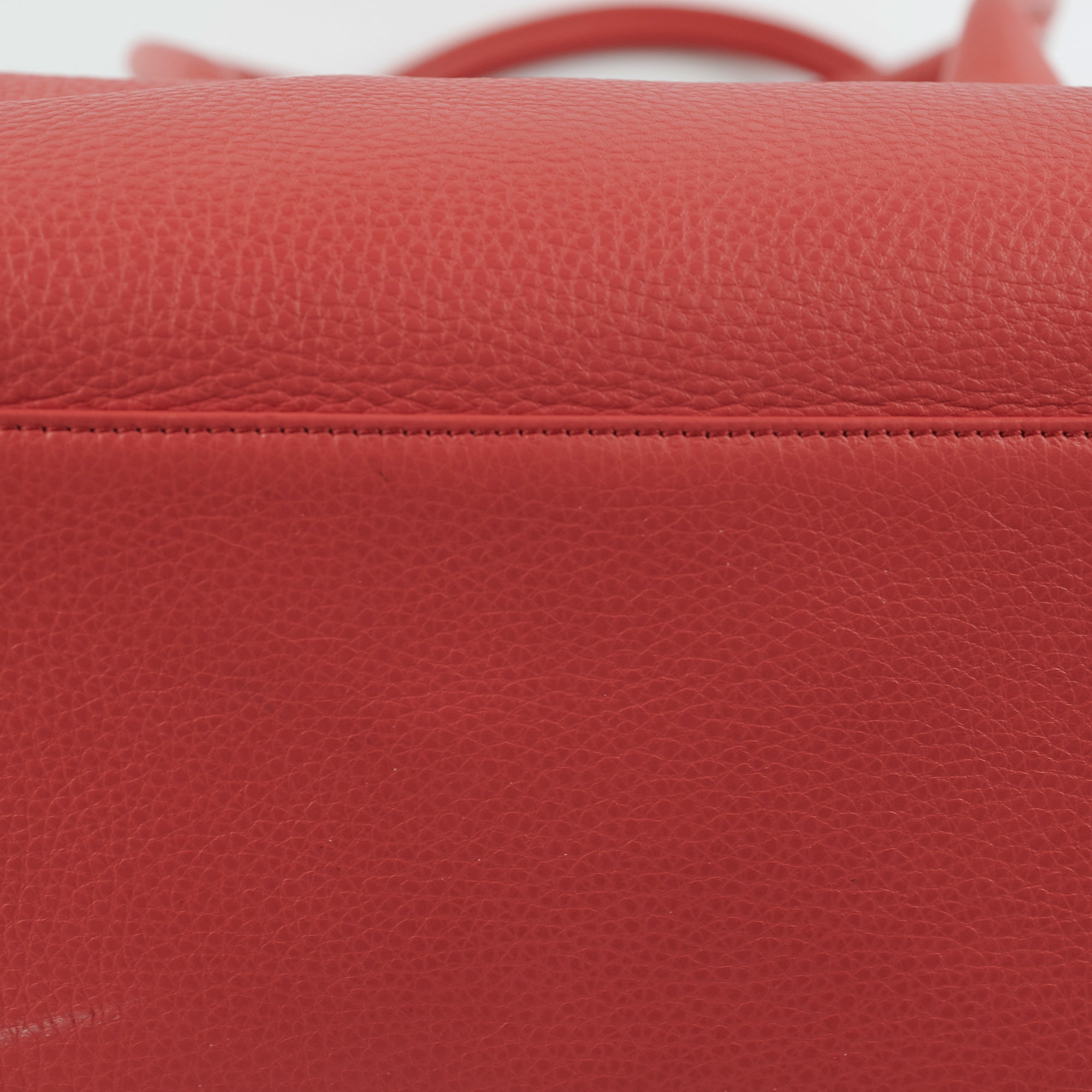 Chanel Medium Cerf Tote Bag in Coral Pink Calfskin Leather - Luxury Designer Handbag for Women, Perfect for Work, Travel & Everyday Use