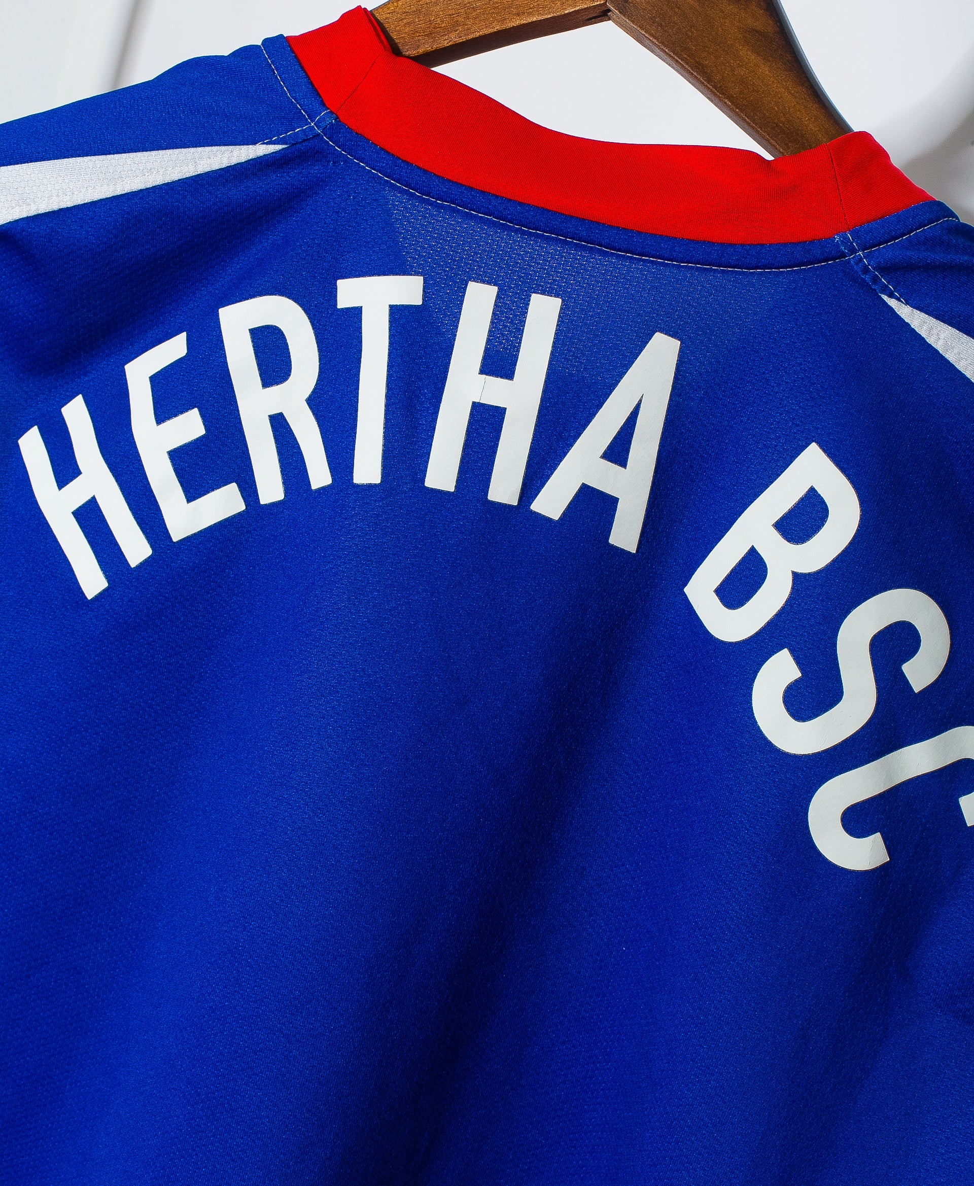 2008 Hertha Berlin Home Jersey Men's Soccer Shirt - Authentic Football Kit for Fans & Collectors - Perfect for Matchdays, Training & Casual Wear
