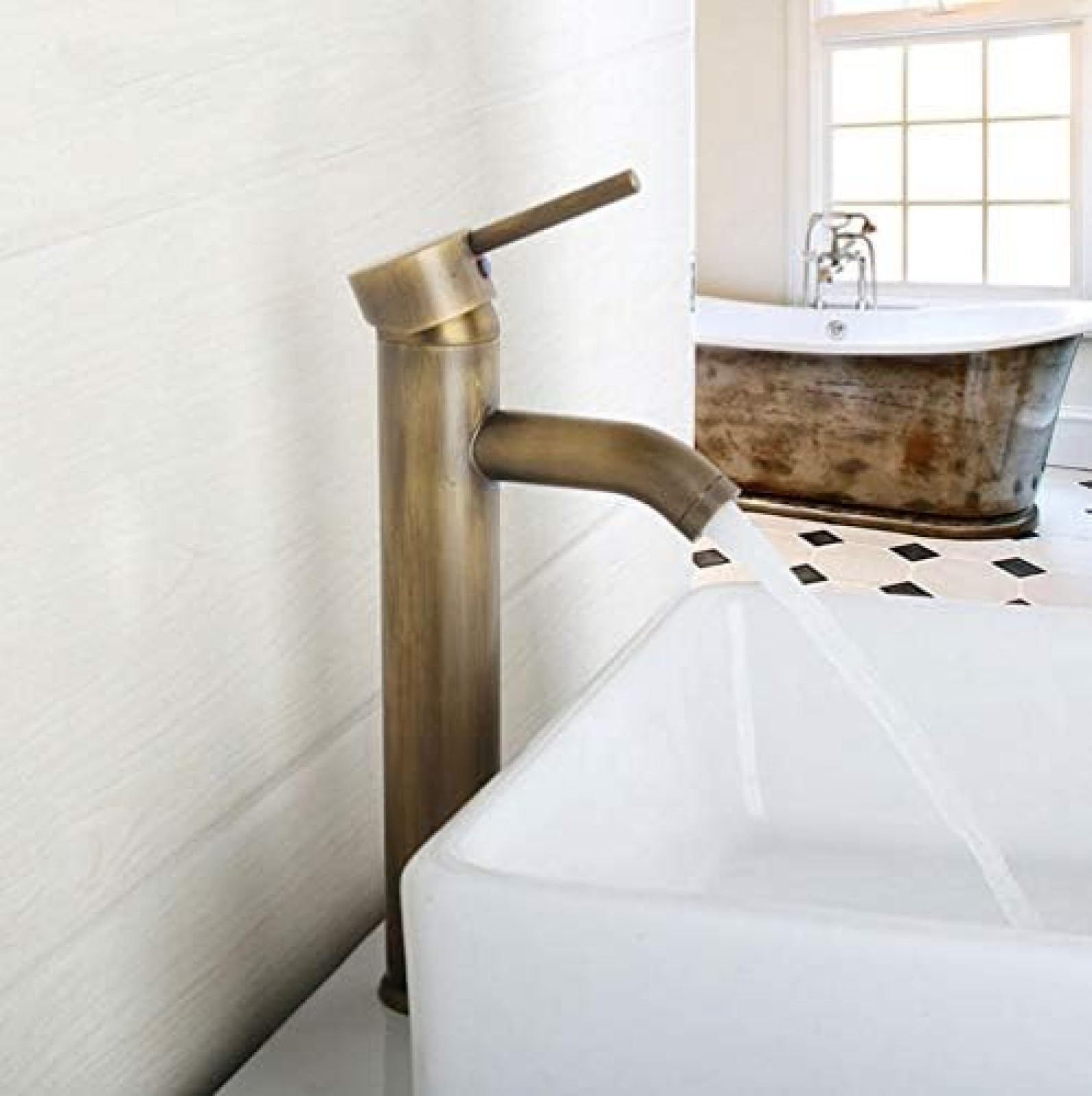 CRJUS Modern Single Handle Bathroom Sink Faucet - Antique Brass Tall Vessel Basin Mixer Tap for Vanity, Powder Room & Luxury Bathroom Decor - Perfect for Contemporary Home & Hotel Renovations