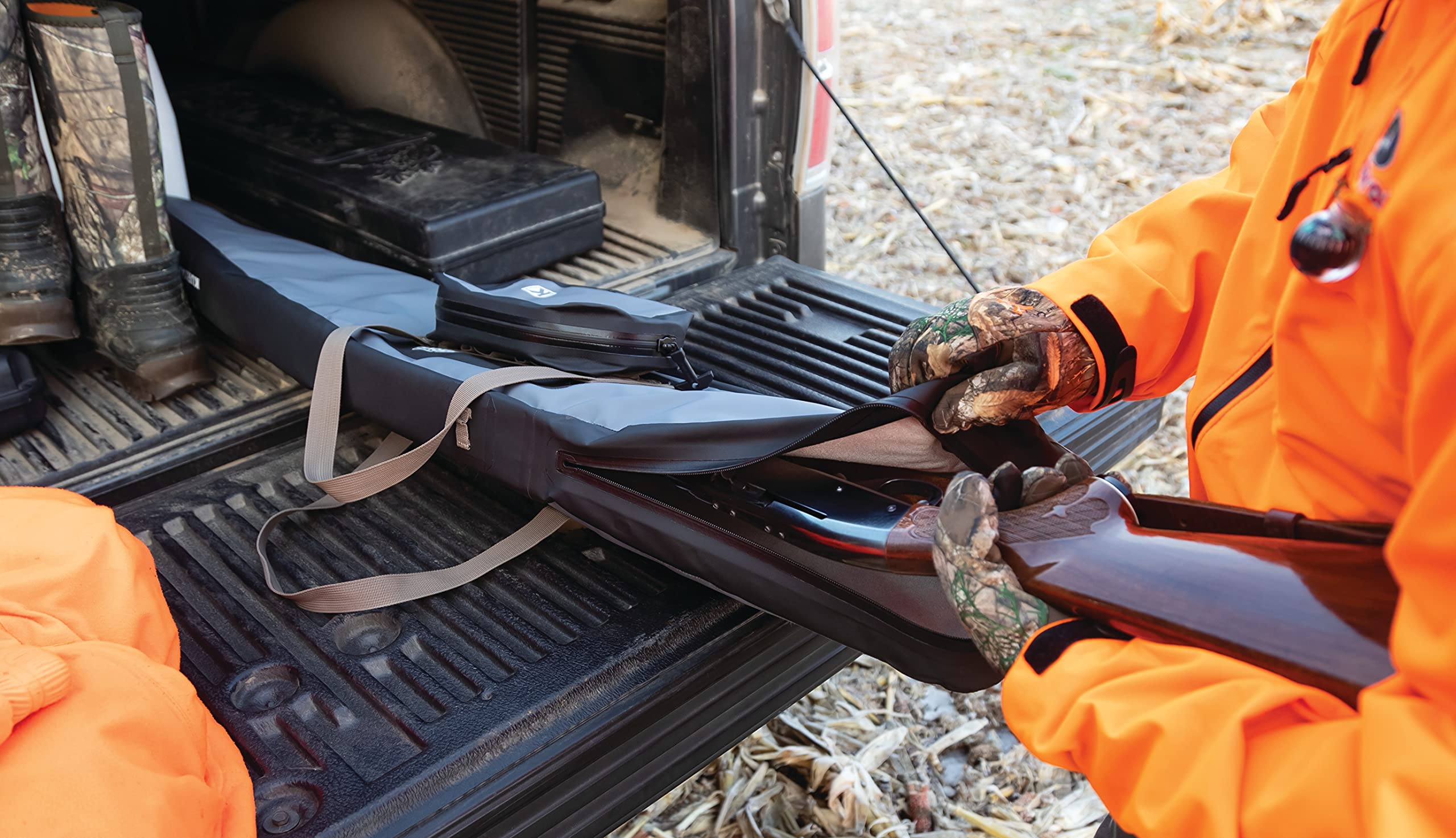 Kuryakyn 5178 Torke Dry Rifle Bag Plus - Waterproof Gun Case with Plush Padding for Firearm Protection | Hunting, Shooting Range & Outdoor Adventures (Black)