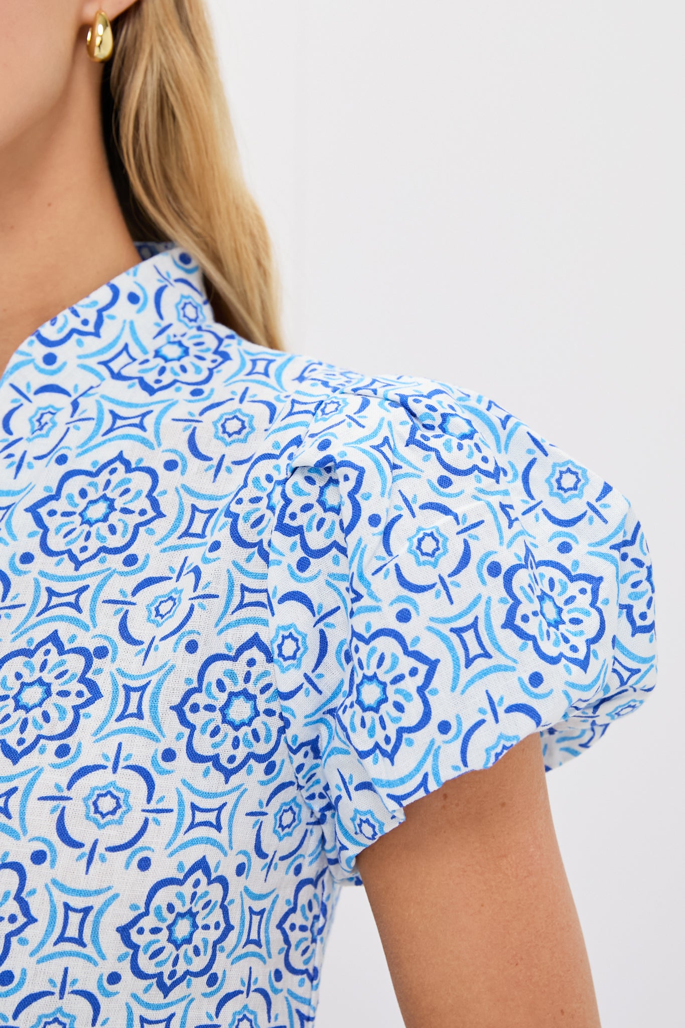 Blue Medallion Puff Sleeve Button Midi Dress - Elegant Floral Print Summer Dress for Women, Perfect for Weddings, Parties & Date Nights