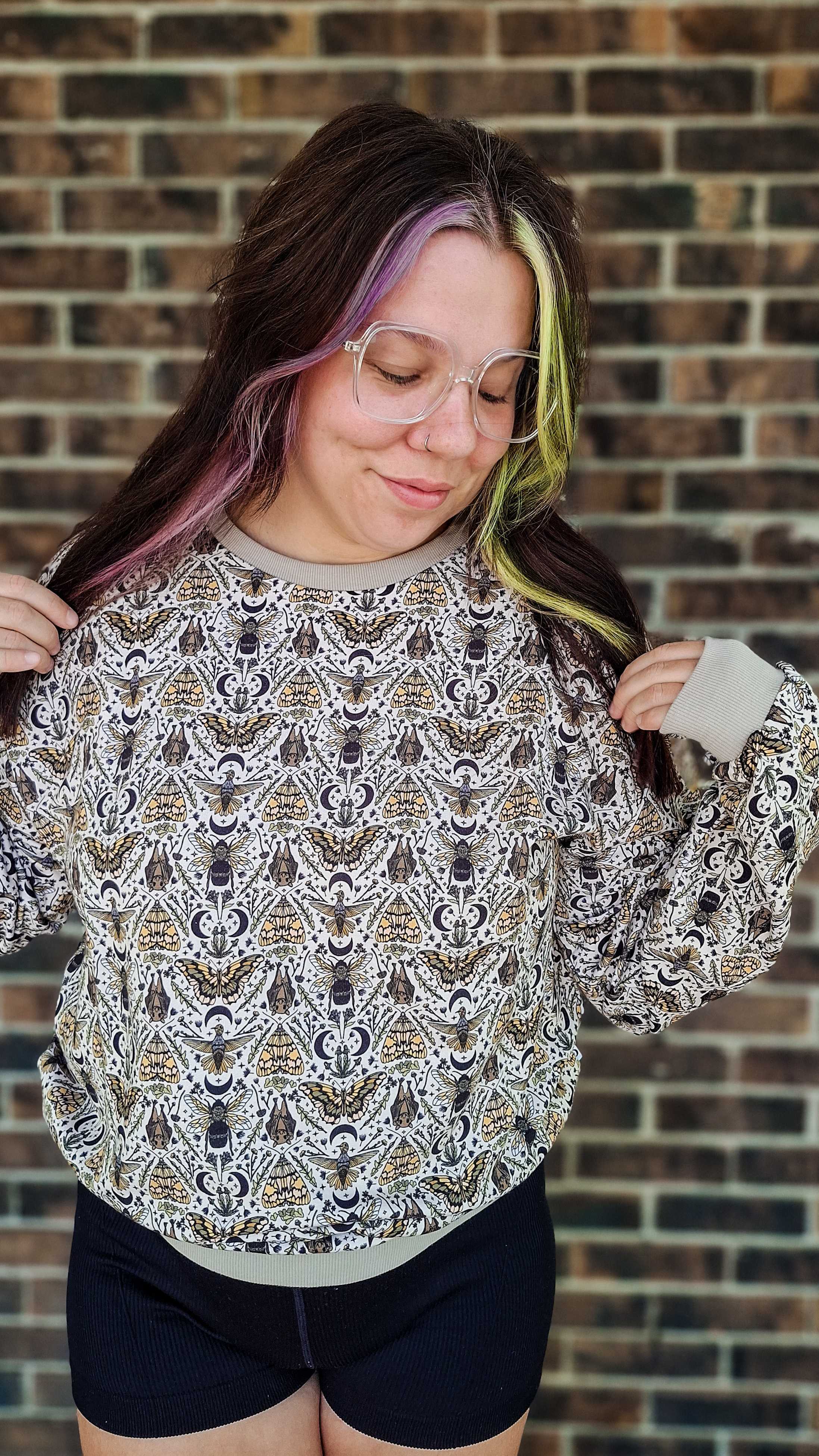 Pollinators Adult Sweatshirt - Eco-Friendly Beekeeper Gift, Nature Lover Apparel for Gardeners & Environmentalists | Perfect for Outdoor Activities, Beekeeping & Casual Wear