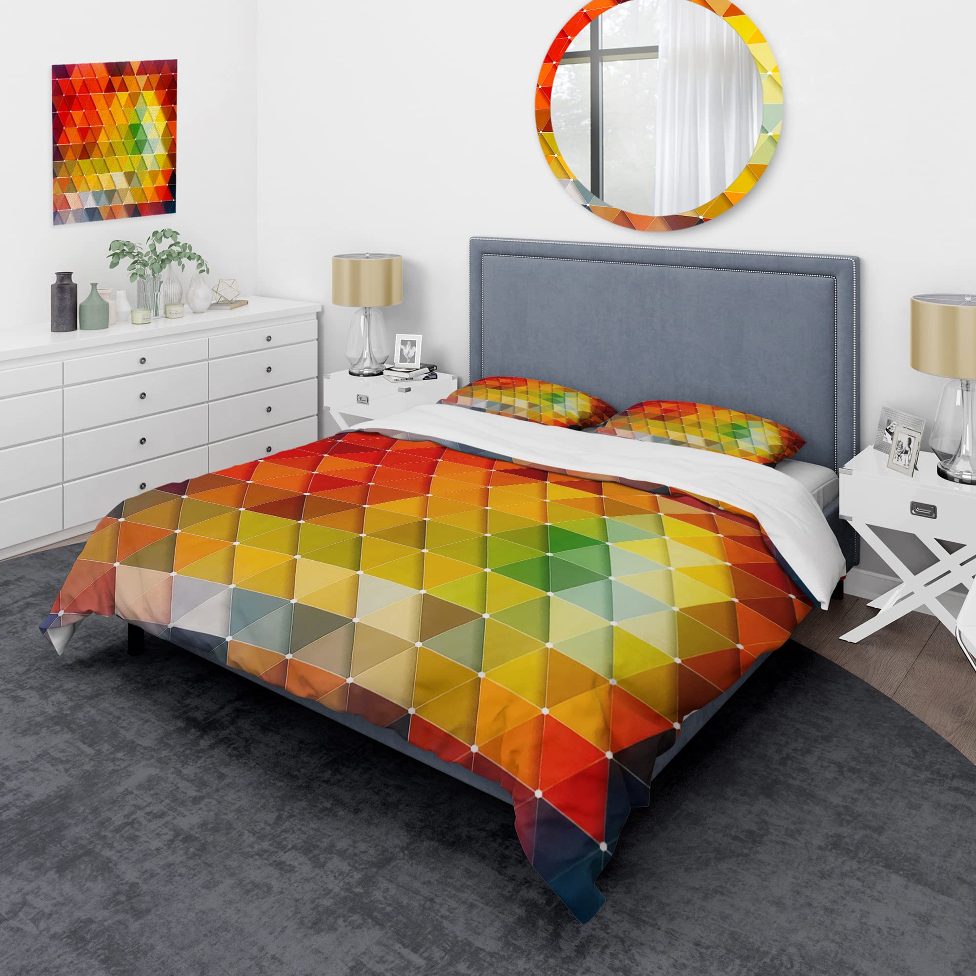 DesignQ Modern Geometric Duvet Cover Set - Red, Gray & Green Triangle Pattern, 3-Piece Twin Size Bedding for All Seasons | Perfect for Contemporary Bedrooms, Guest Rooms & Dorm Decor