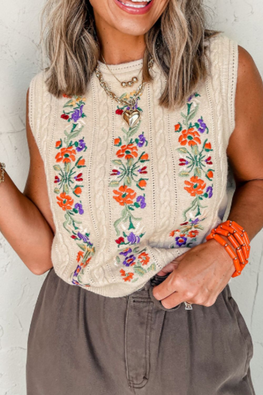 Embroidered Cable Knit Round Neck Sweater Vest for Women - Cozy Winter Layering Piece for Office & Casual Outfits