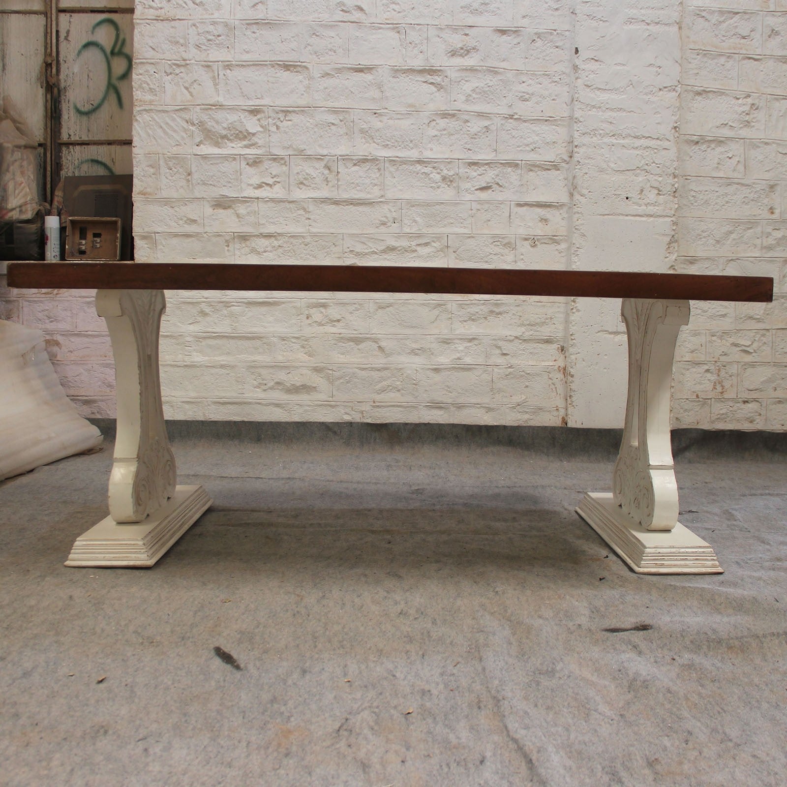French Style Pedestal Dining Table with Carved Legs - 180x90cm (6-8 Seater) - Two-Tone RAMPLING Finish - Perfect for Formal Dining Rooms & Elegant Home Decor