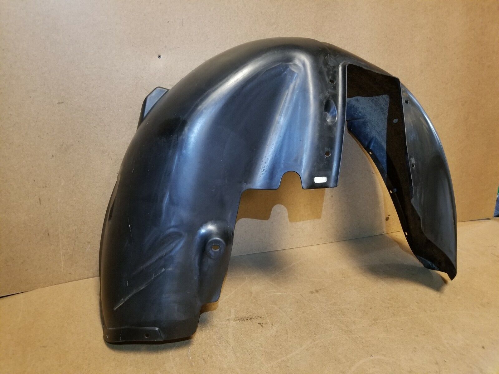 2005-2007 Dodge Magnum Right Rear Passenger Fender Liner Splash Guard - OEM Replacement Part for Weather Protection & Road Debris Defense - Perfect for Car Restoration & Off-Road Driving