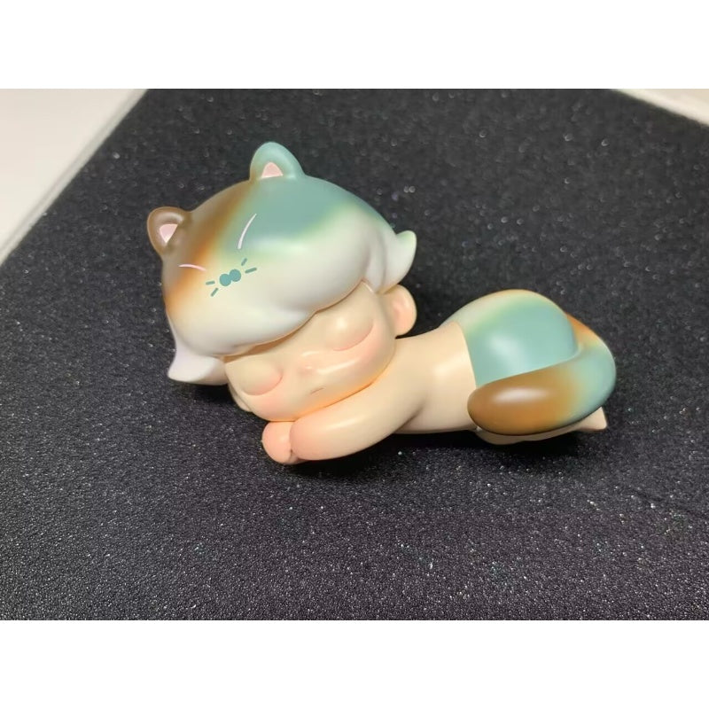 DIMOO Limited Edition Lay Down Cat Figure Set - Cute Collectible Vinyl Toy for Home Decor, Office Display & Anime Fans Gift