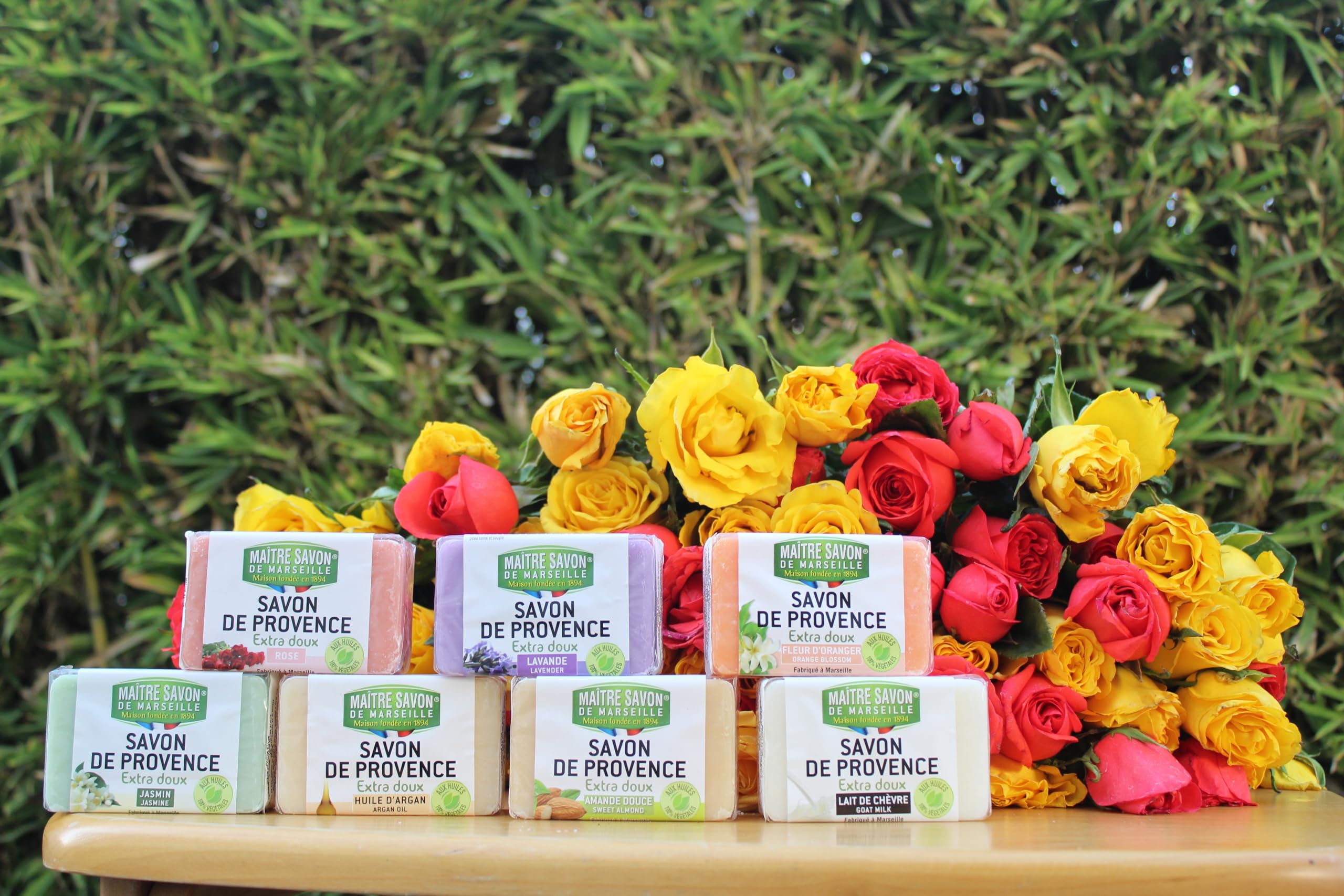 Provence Goat Milk Soap Bar - 100g (3.5 oz) Natural Moisturizing & Gentle Cleansing for Dry & Sensitive Skin - Perfect for Bath, Shower & Gift