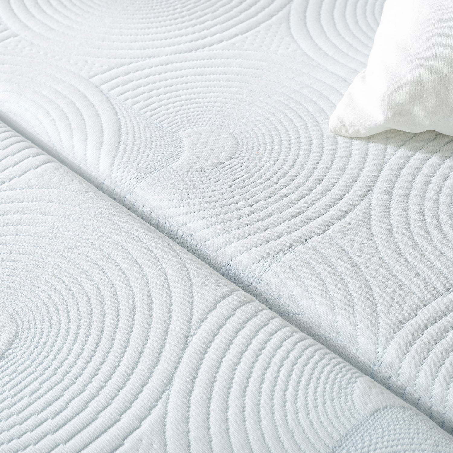 Zinus 5 Inch Tri-Fold Cooling Gel Memory Foam Mattress - Queen Size, Pressure Relief & Breathable for Guest Beds, Camping & Small Spaces