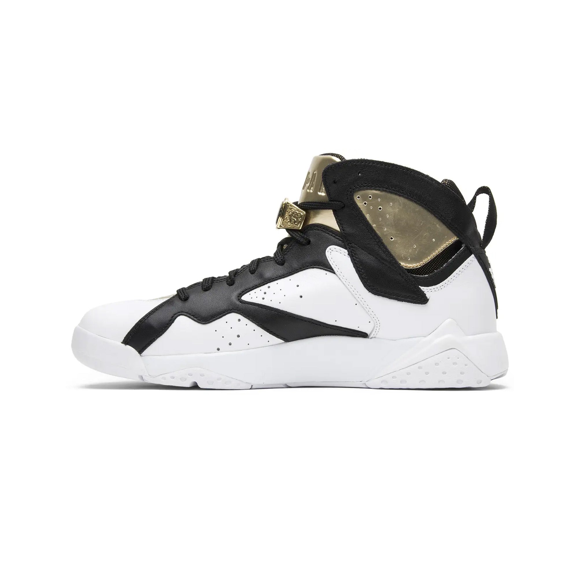 Air Jordan 7 Retro Championship Pack Champagne (2015) - Limited Edition Basketball Shoes for Men - Perfect for Sneaker Collectors & Court Performance