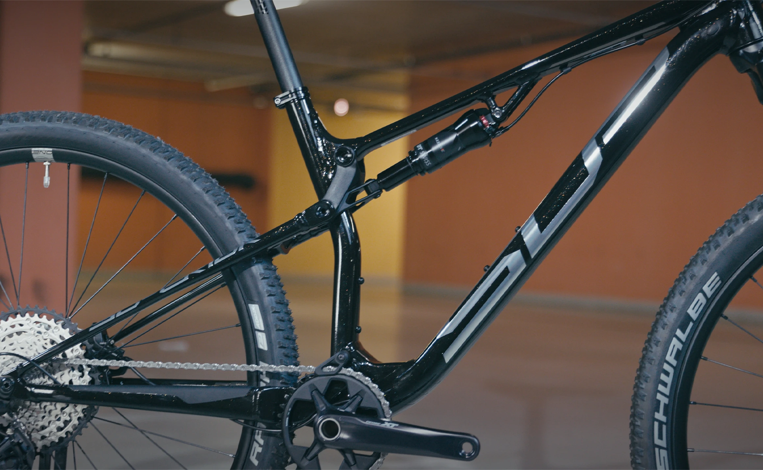 XF 939 RC XC Mountain Bike - Lightweight Carbon Frame, 29